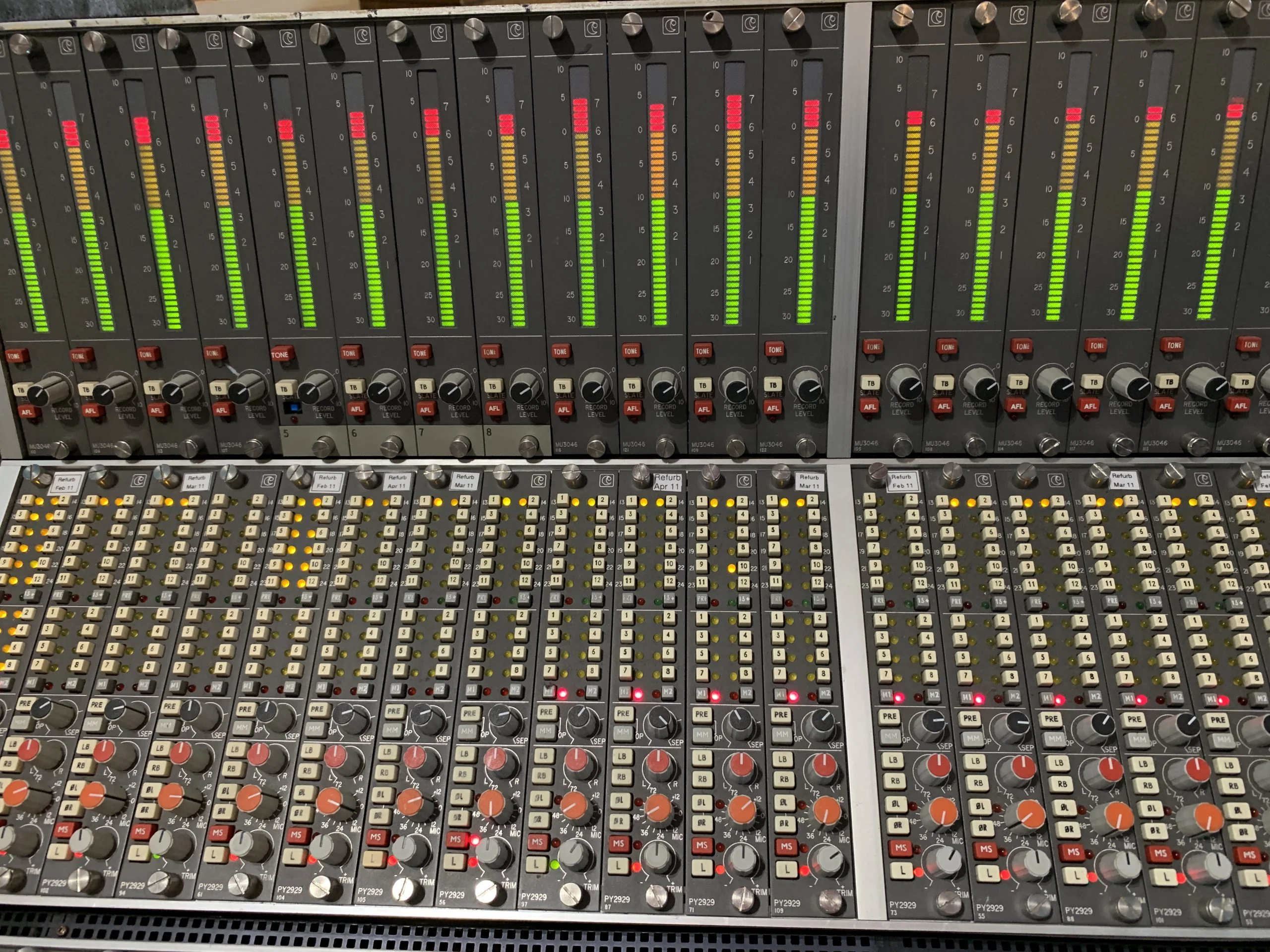 Calrec Q Series 36 Stereo Channel Console & Patchbay - Image 18