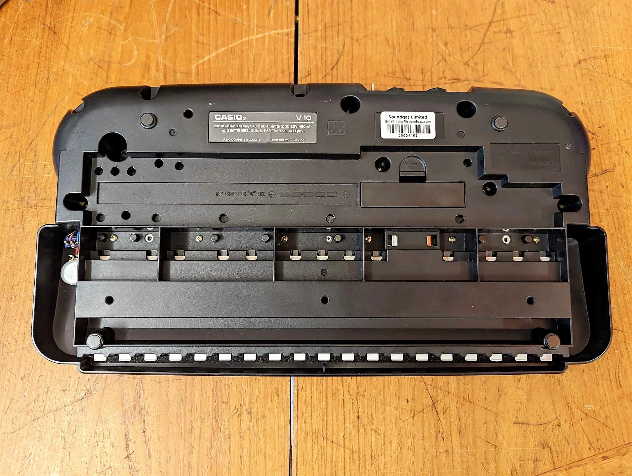 Casio Voiceman V-10 Circuitbent Sampling Keyboard - Image 6