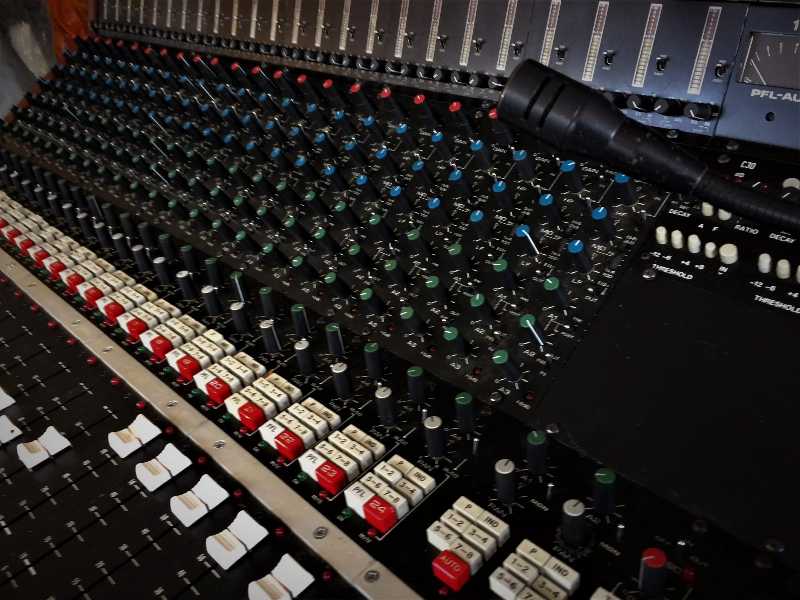 Chilton QM3 - ex-BBC console - Image 14