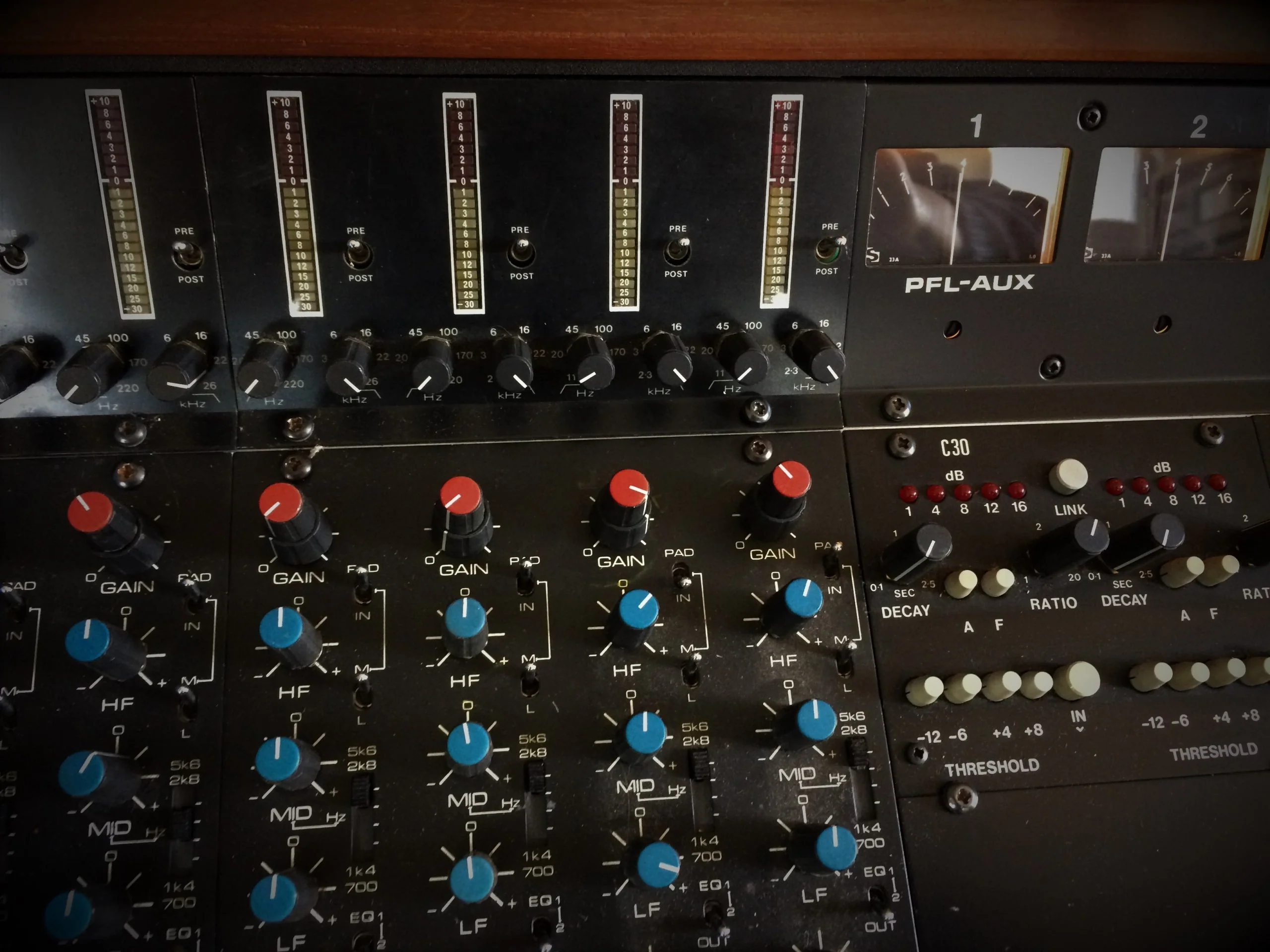 Chilton QM3 - ex-BBC console - Image 9