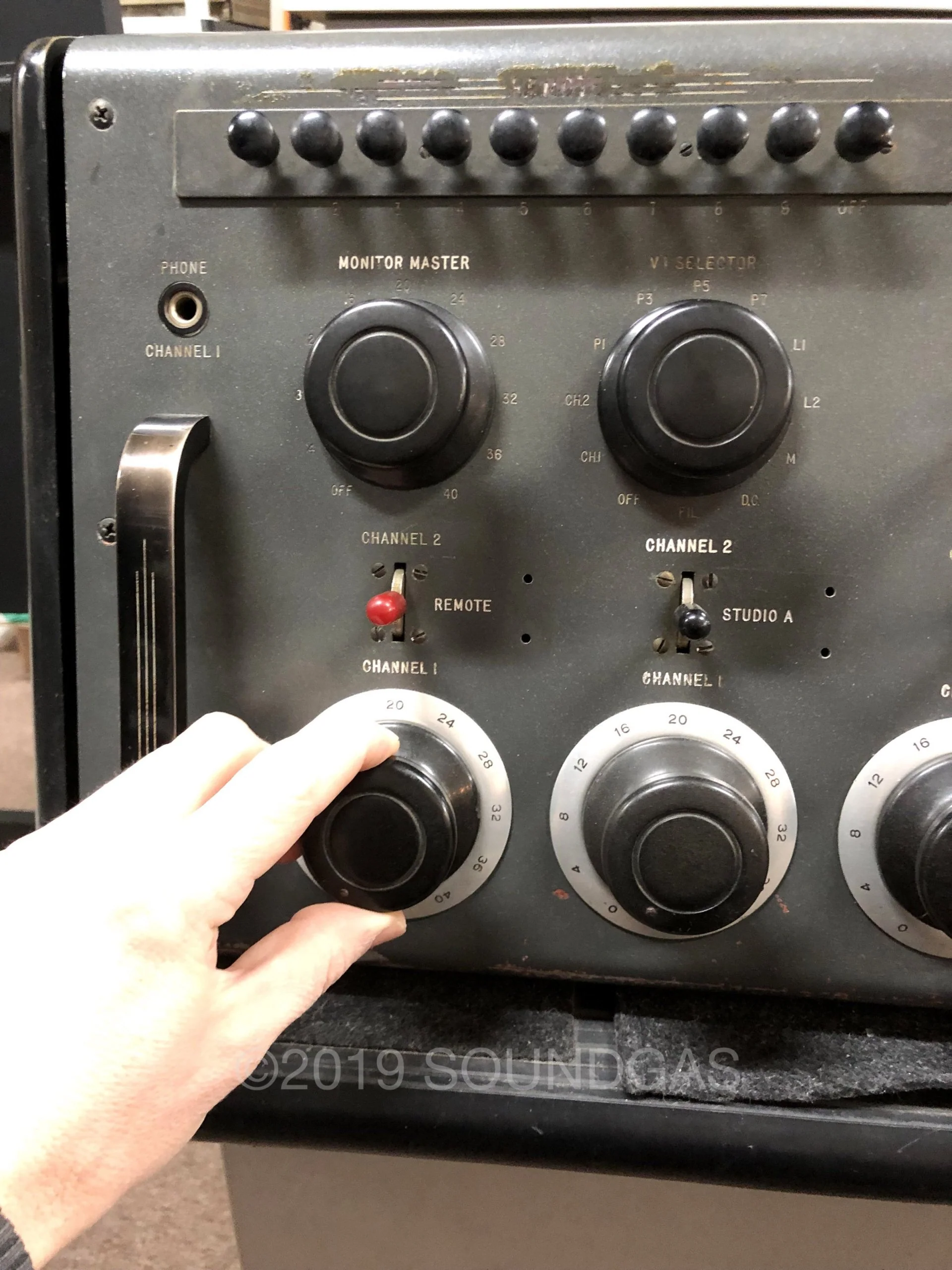 Collins 212 A Tube Console - Image 16