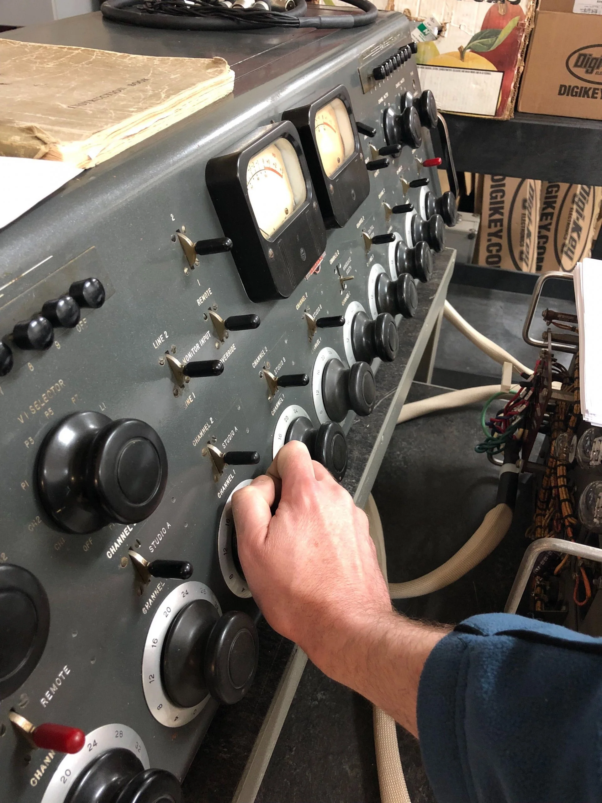 Collins 212 A Tube Console - Image 6