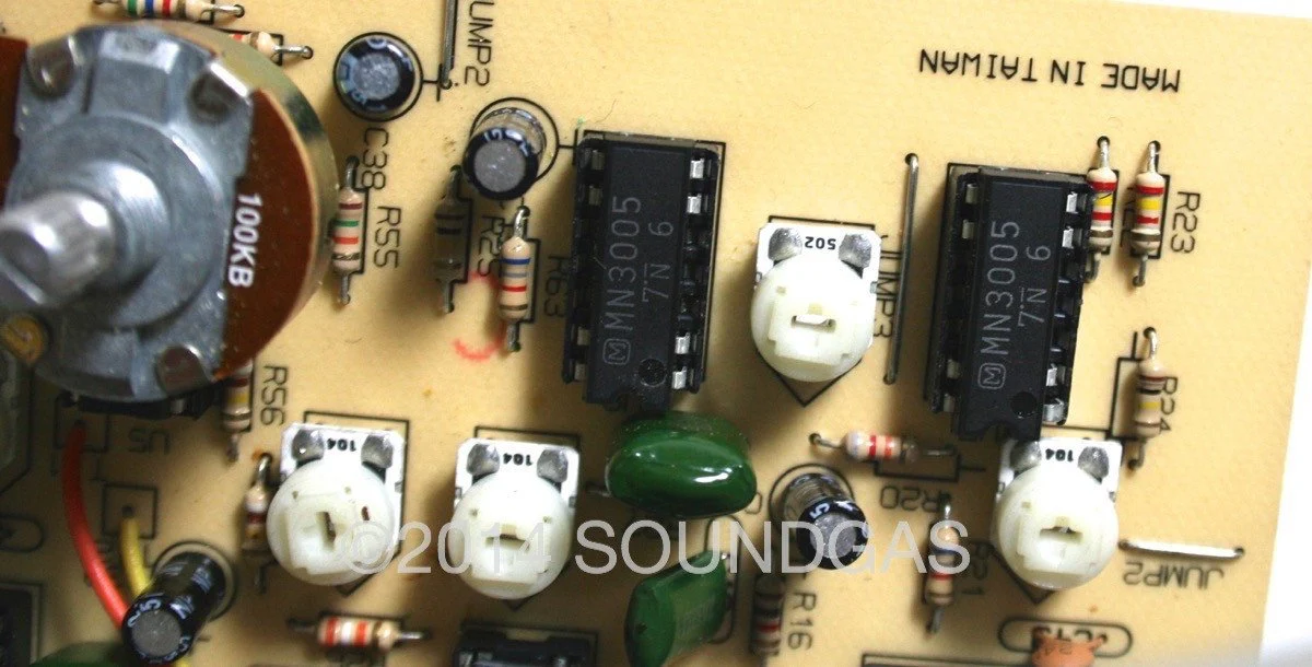 ELECTRO-HARMONIX DELUXE MEMORY MAN - Image 2