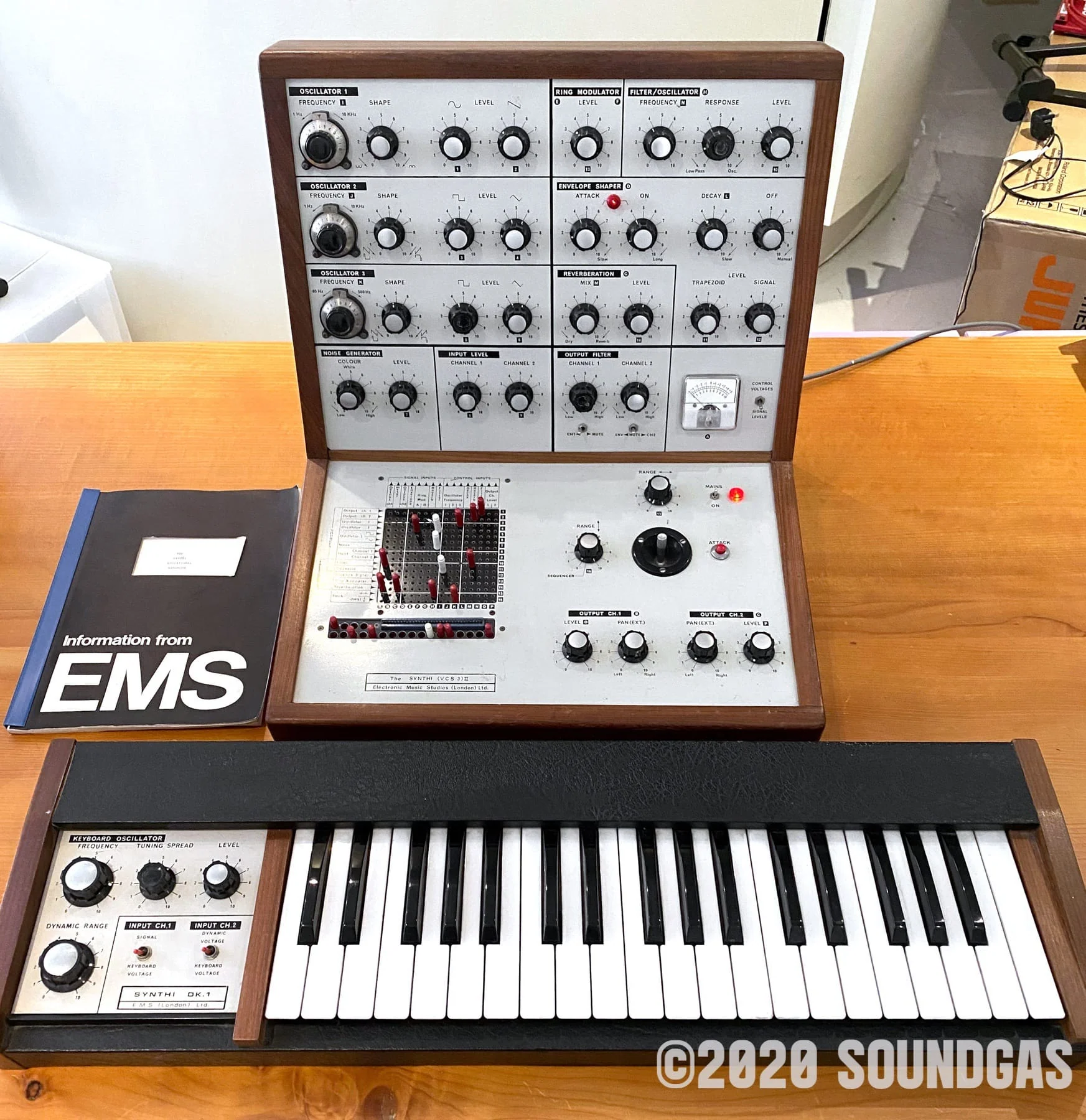 EMS VCS-3 II & DK-1 Keyboard - Image 7