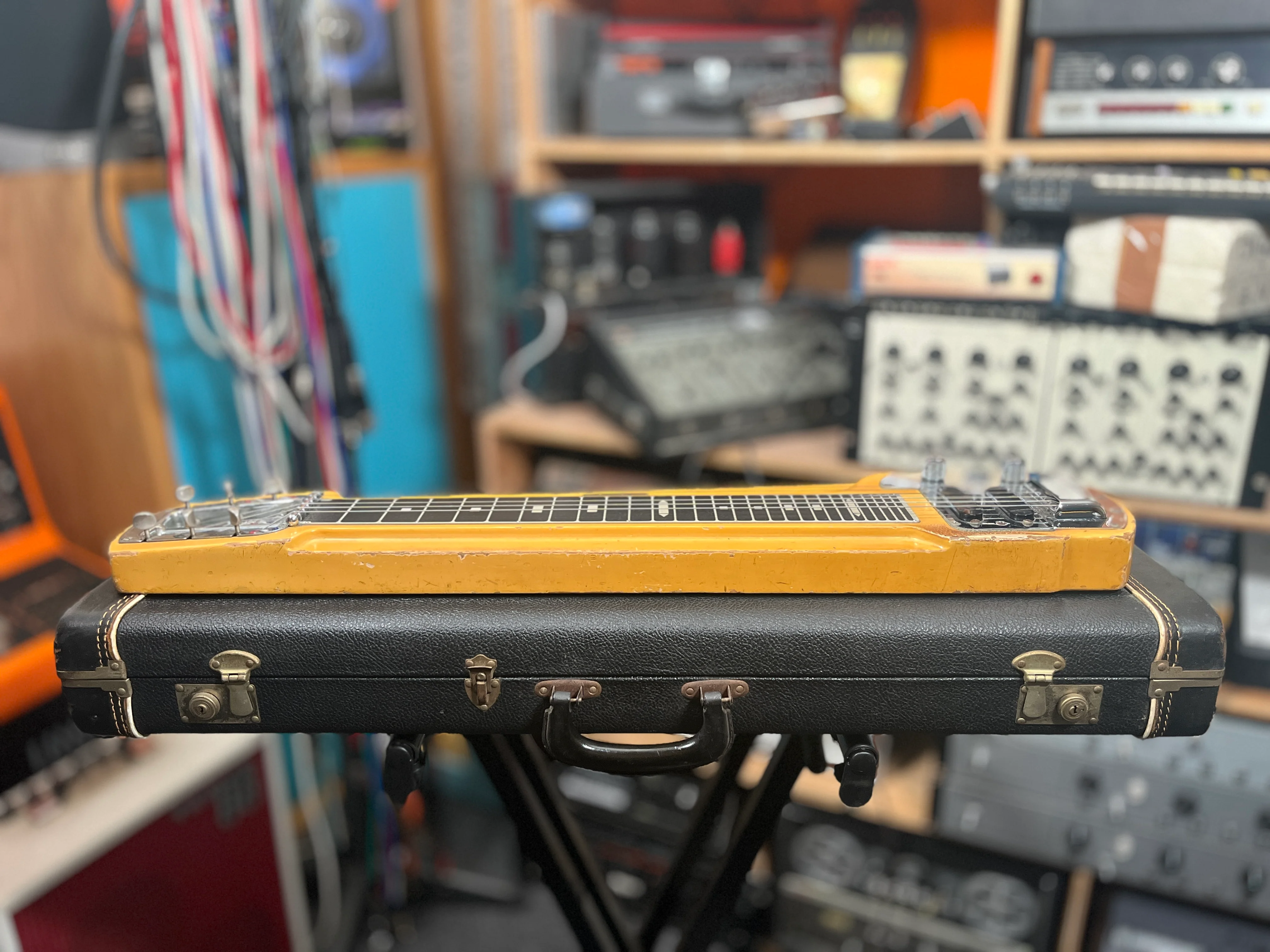Fender Deluxe 6 'Stringmaster' Lap Steel Guitar - Image 2
