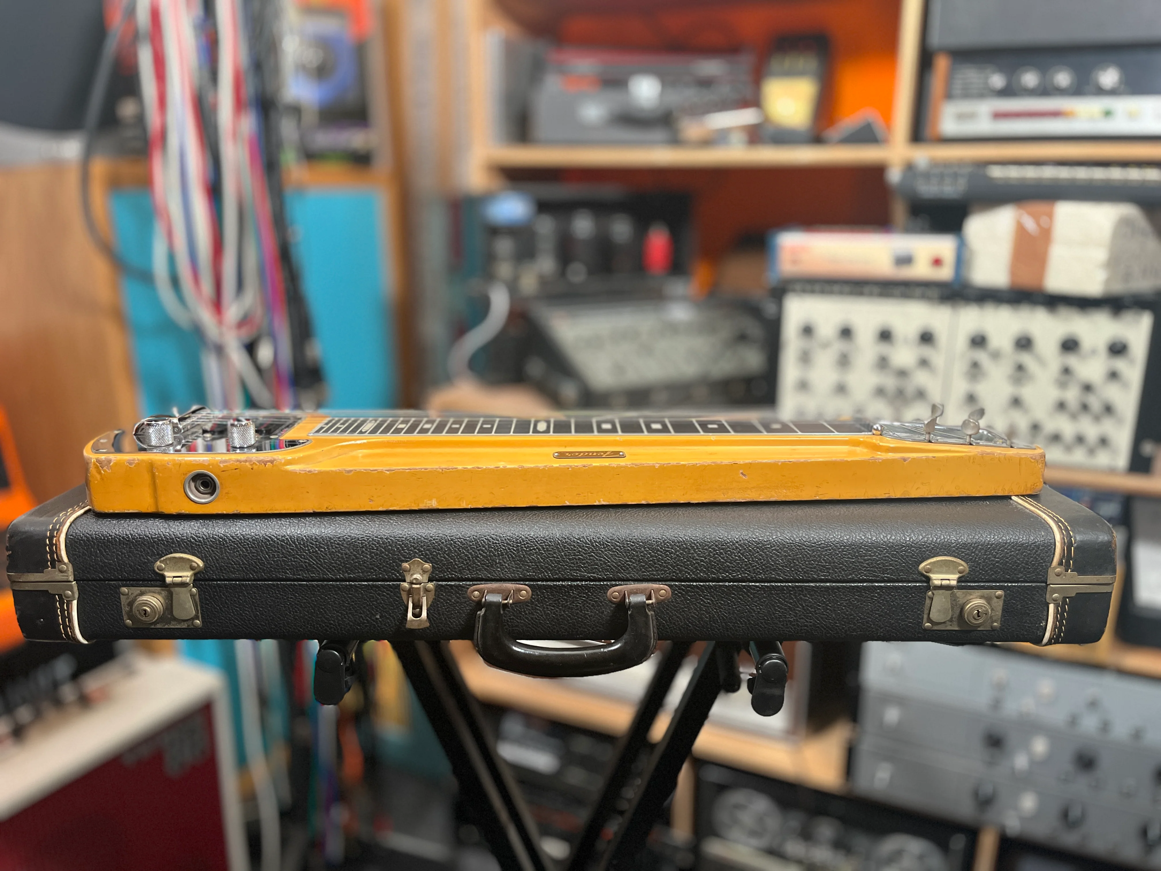Fender Deluxe 6 'Stringmaster' Lap Steel Guitar - Image 3