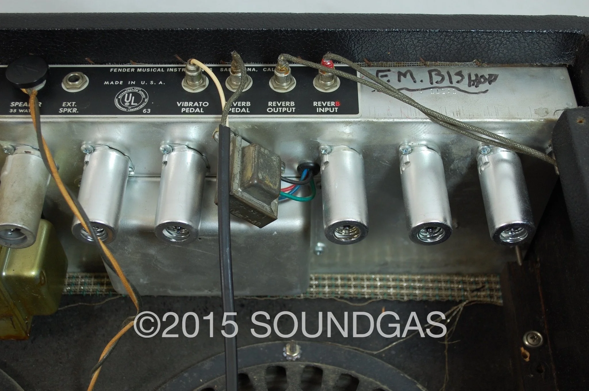 FENDER VIBROLUX REVERB AMP (Blackfaced) - Image 8