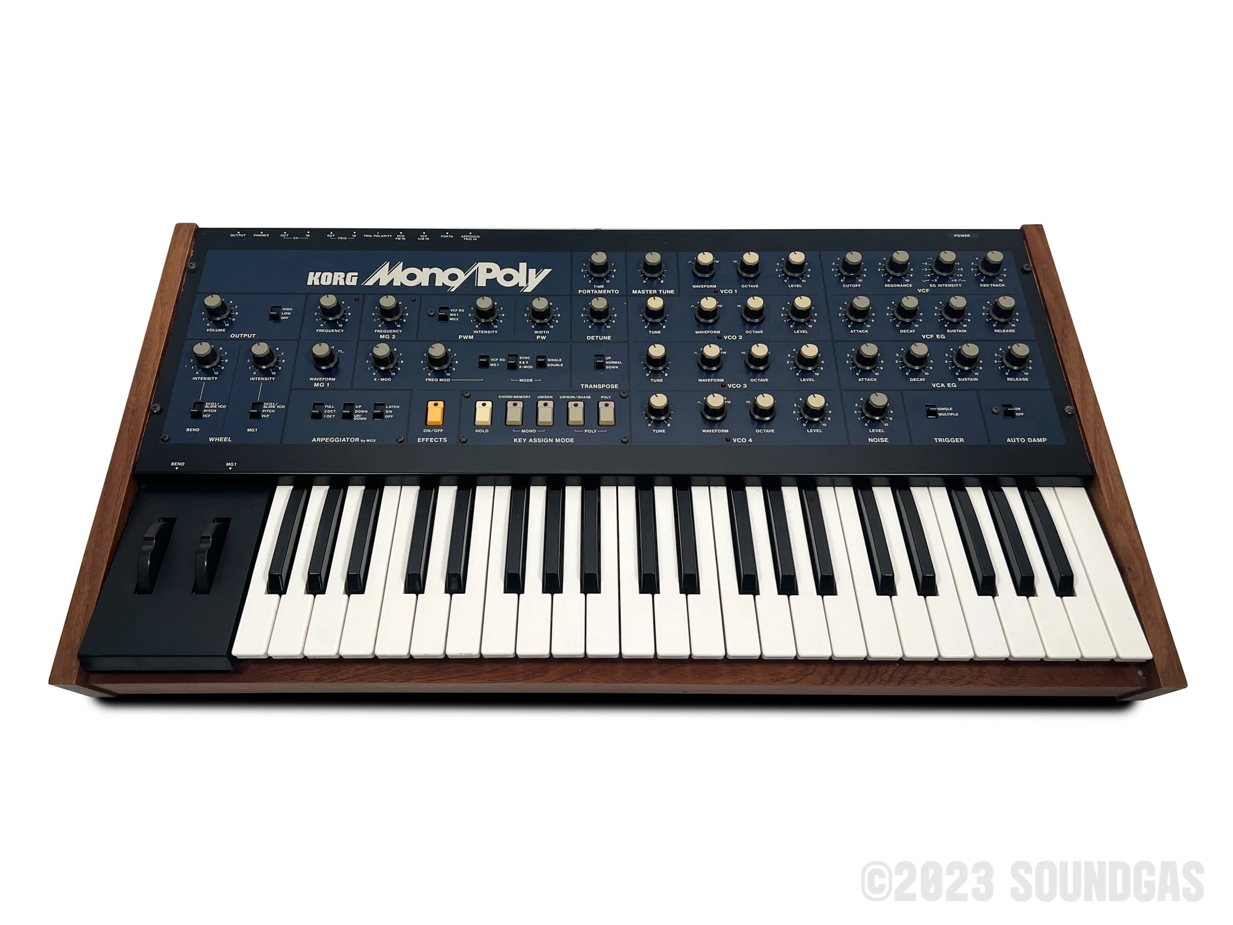 Korg Mono/Poly MP-4 + Kenton Midi