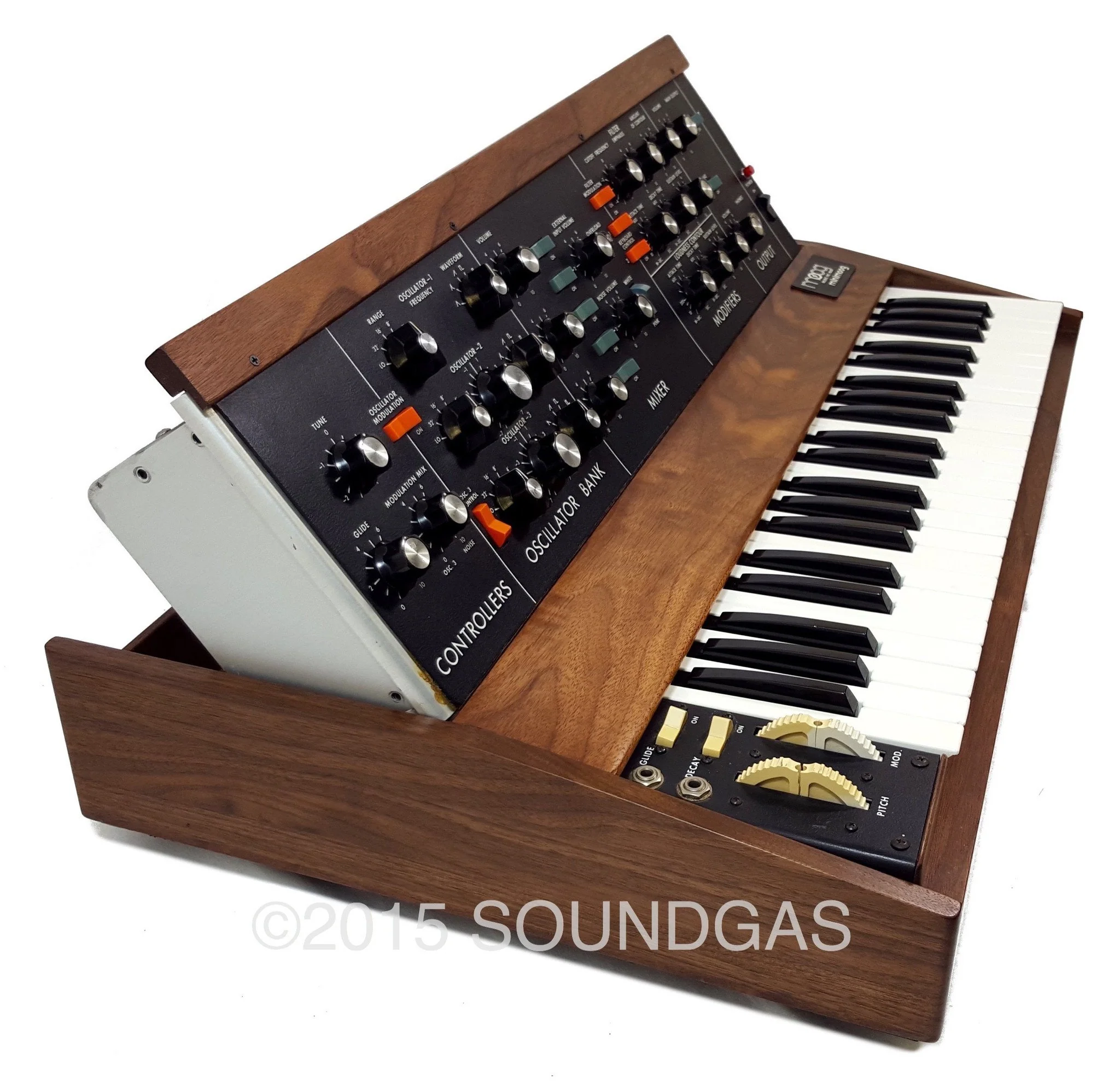 Moog Minimoog Model D (1975) w/ OptoKey Midi - Image 12