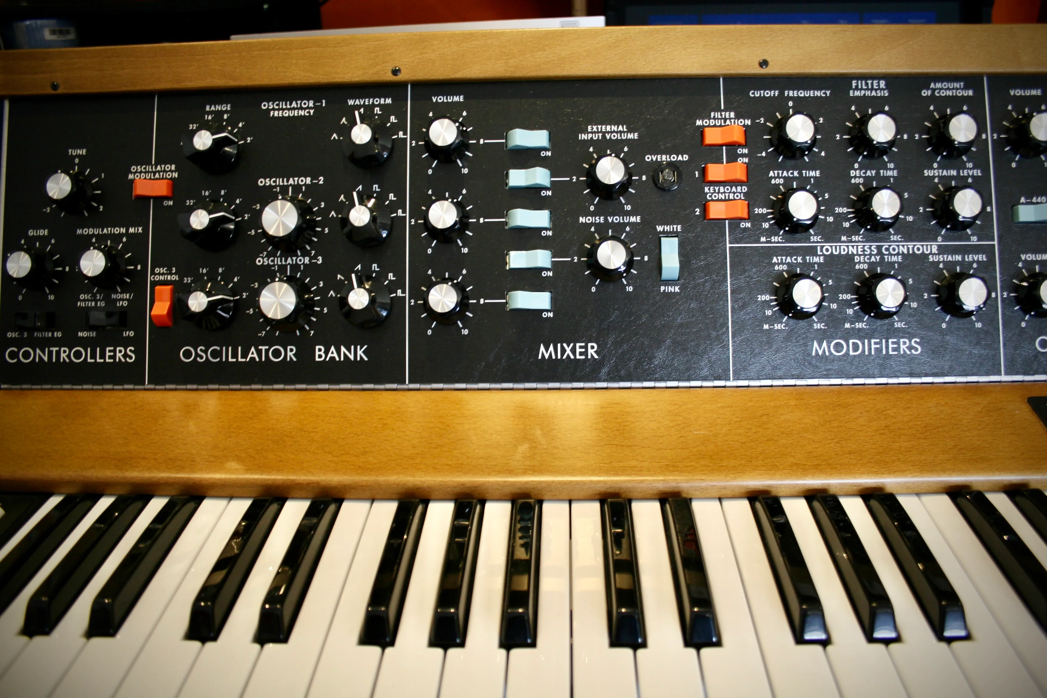Moog MiniMoog Model D 2016 - Image 10