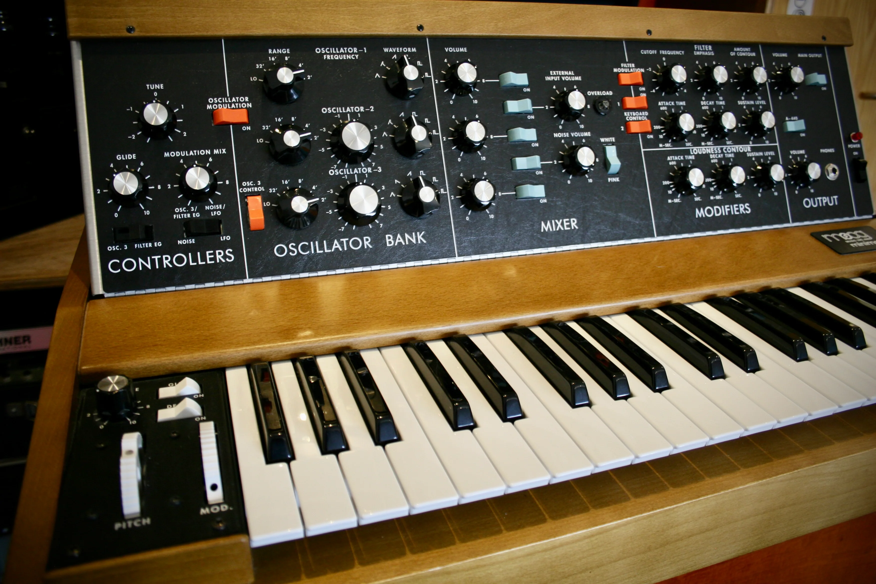 Moog MiniMoog Model D 2016 - Image 11