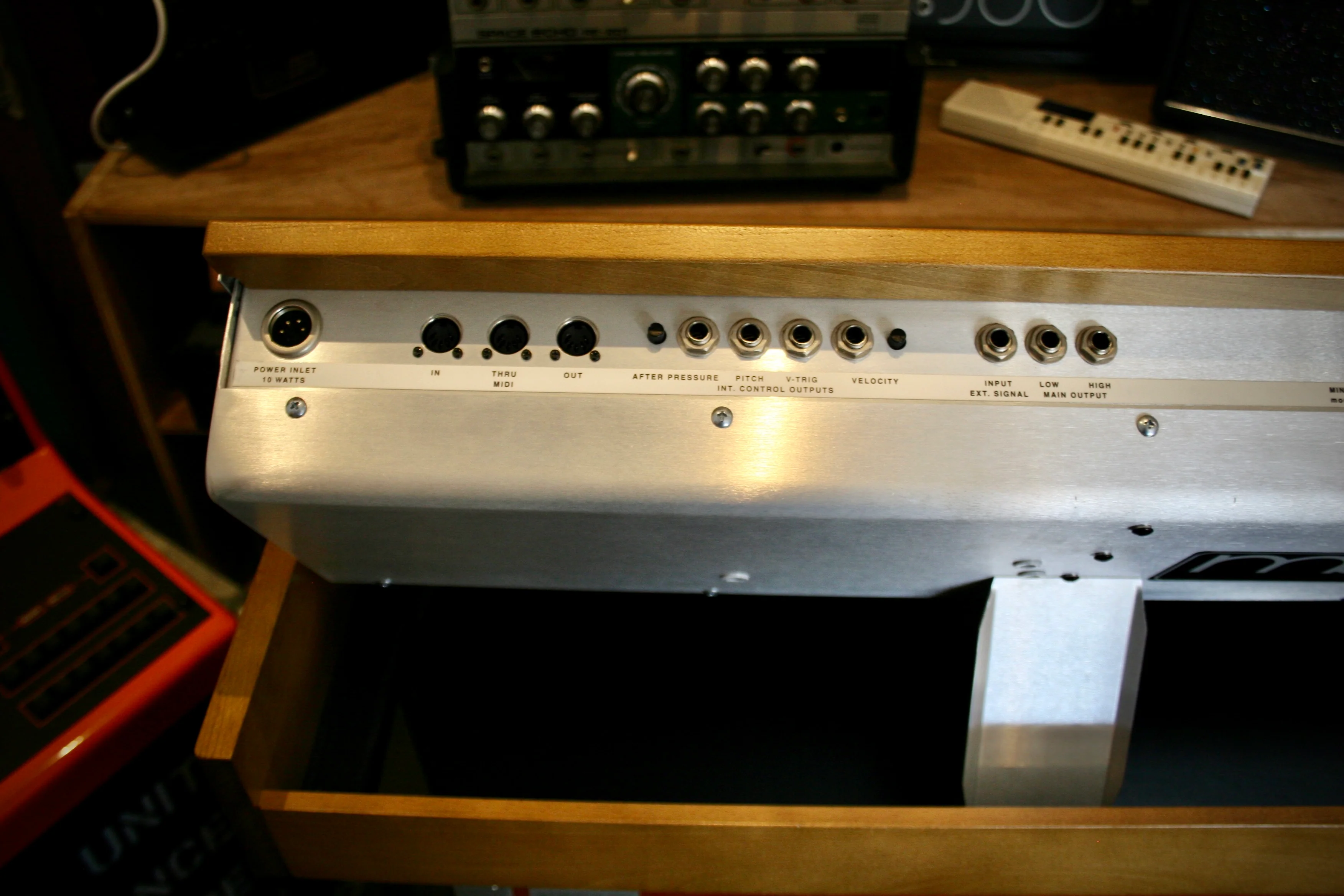 Moog MiniMoog Model D 2016 - Image 16