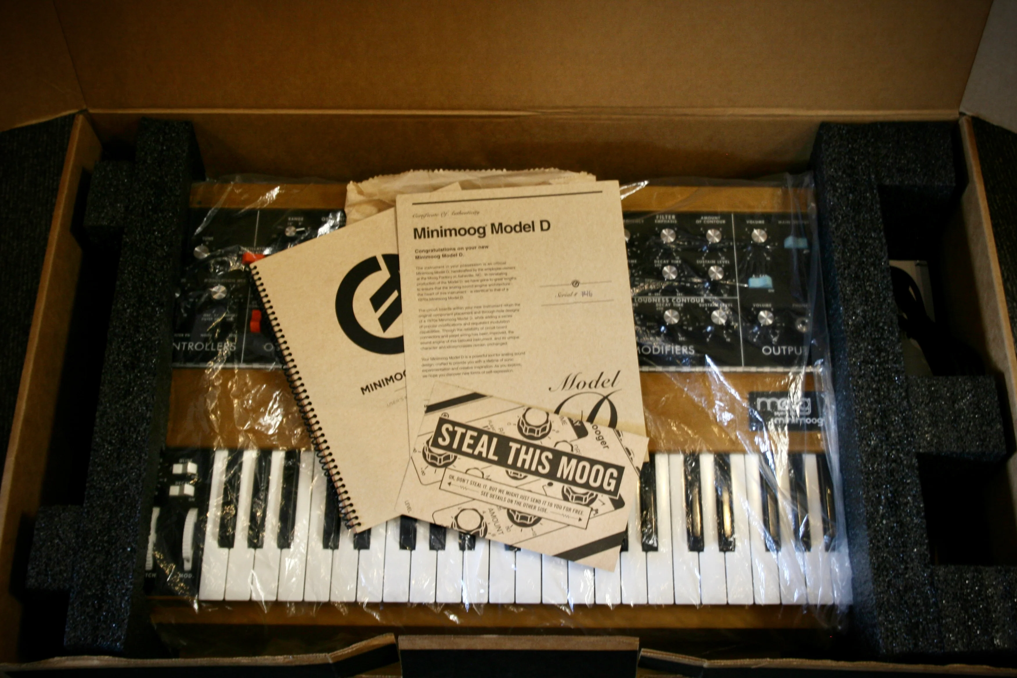 Moog MiniMoog Model D 2016 - Image 2