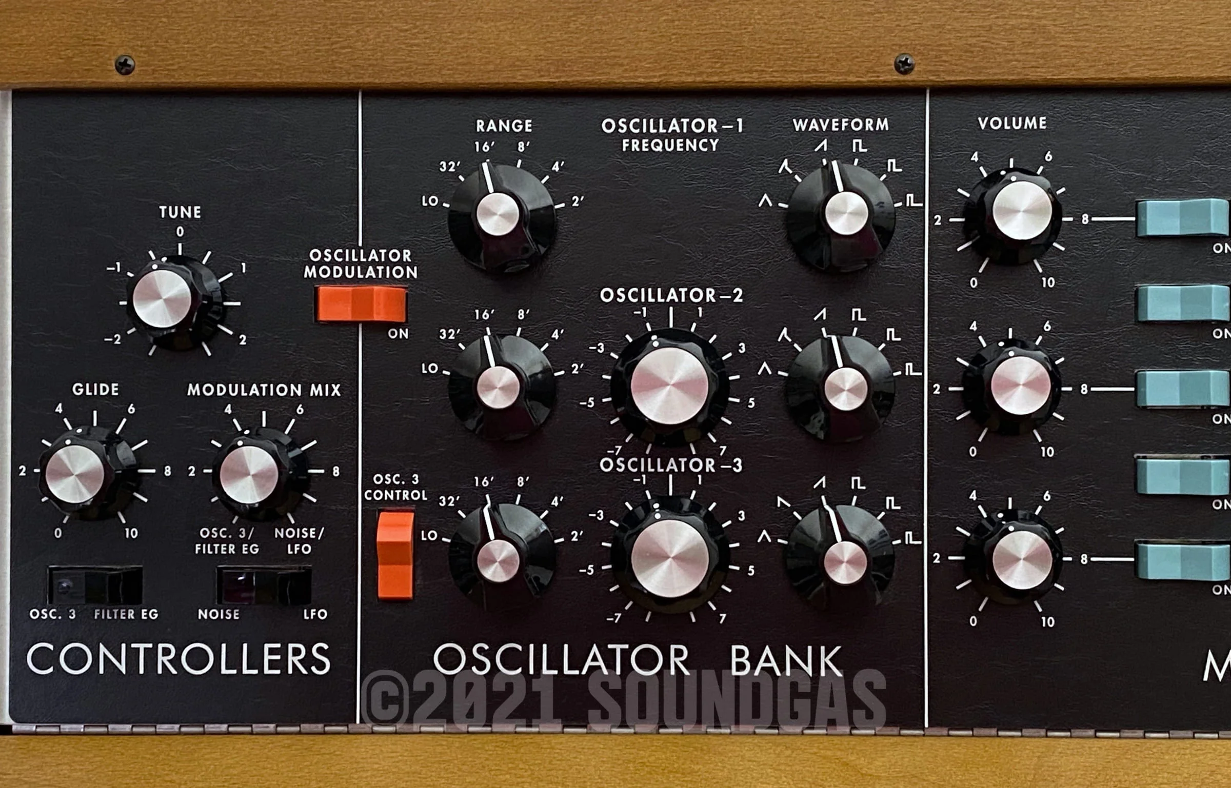 Moog MiniMoog Model D Reissue - Image 8