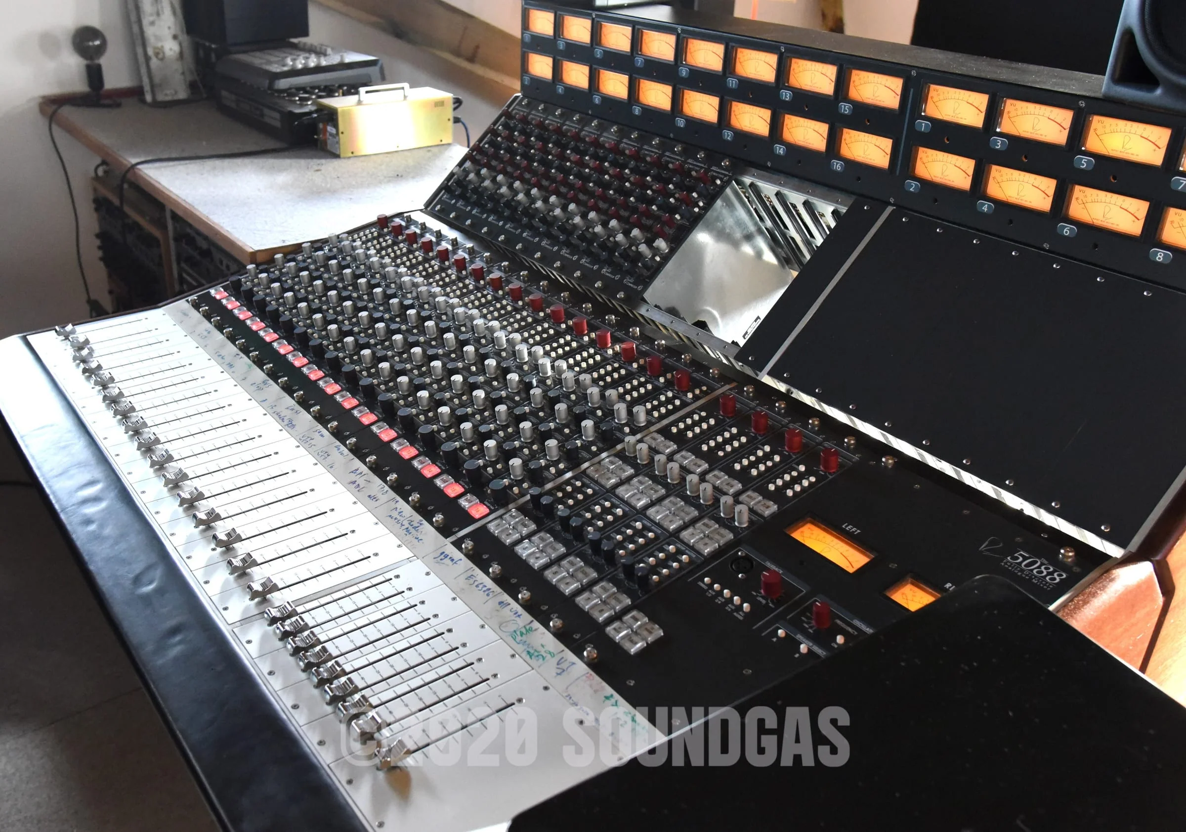 Neve 5088 Shelford Console - Image 10