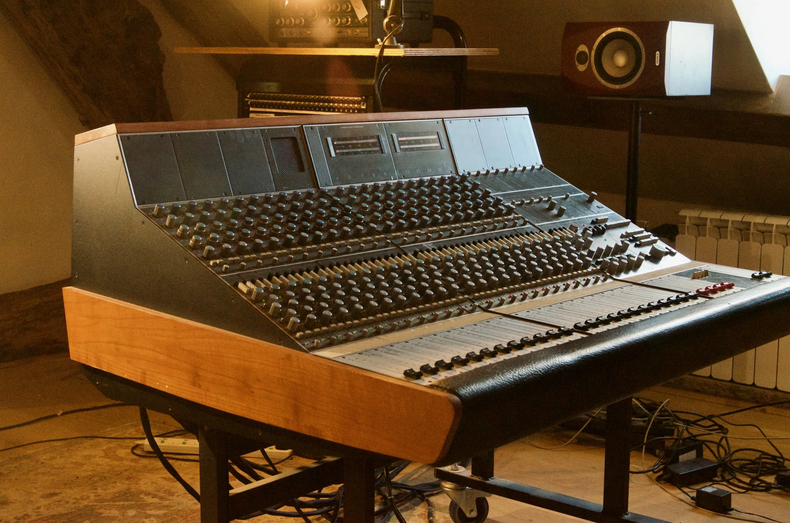 Neve 5315 Console (1977) - Image 4