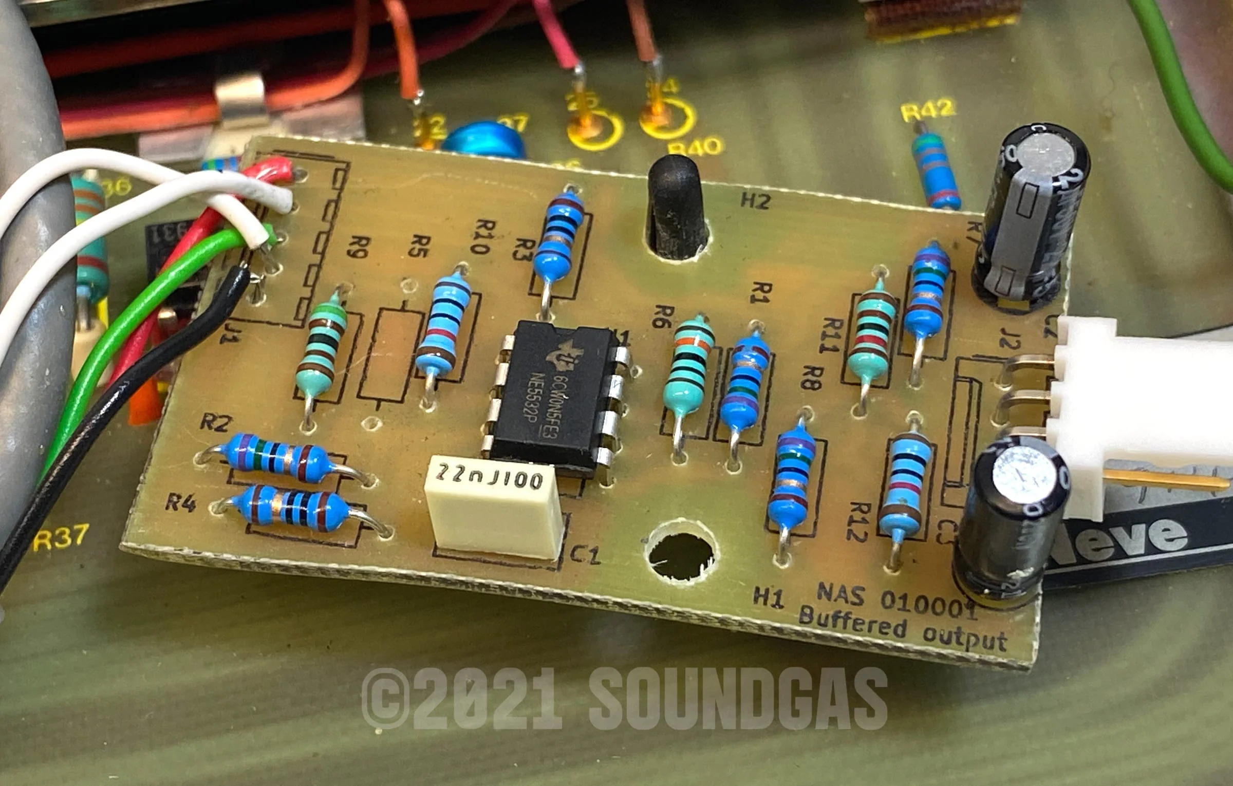 Neve 5442 Desktop Console - Image 15