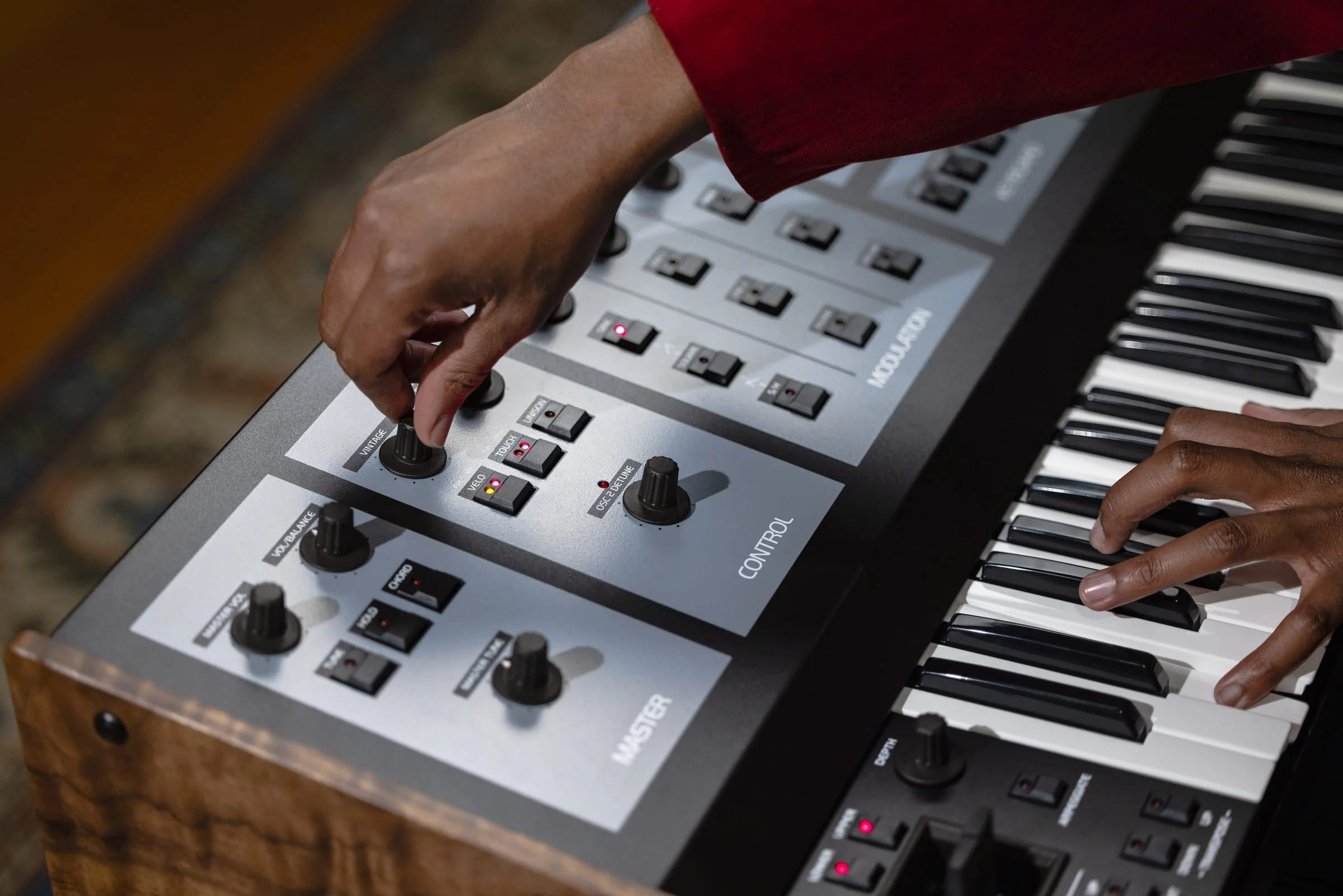 Oberheim OB-X8 - Image 18