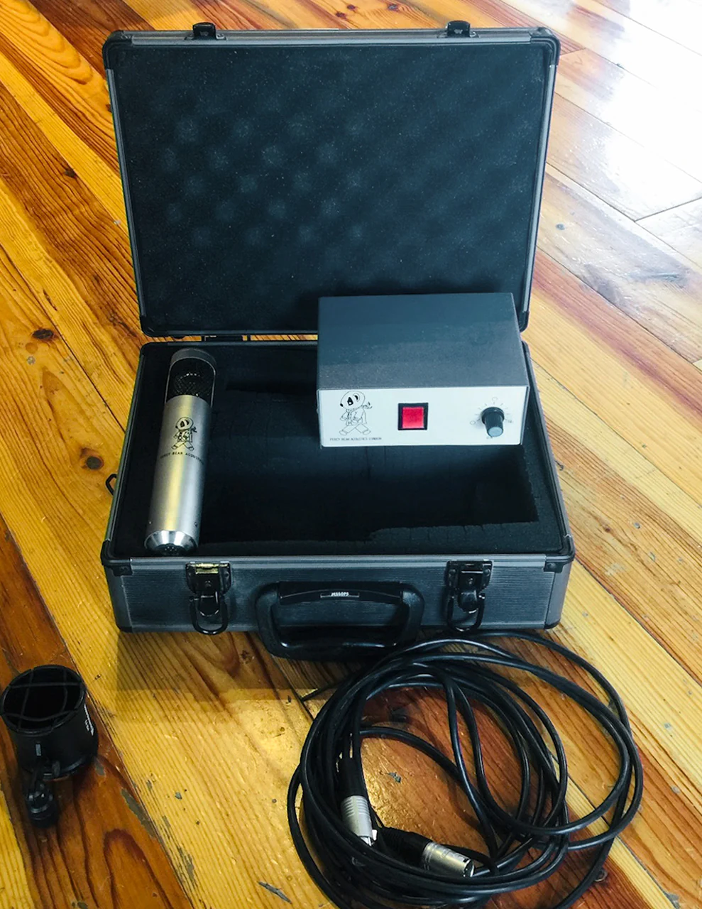 Percy Bear Acoustics C12 - 1970s AKG Microphone - Image 6