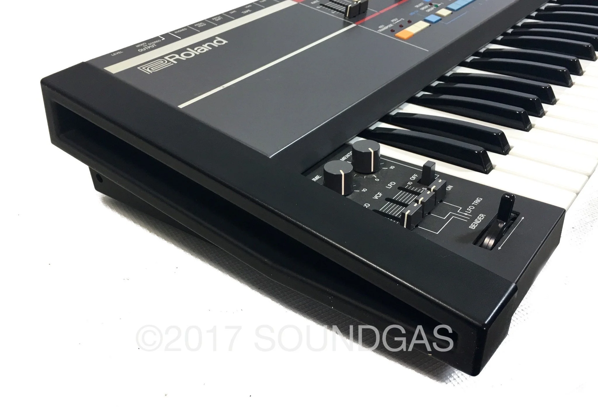 Roland Juno-106 with Original Case - Image 12