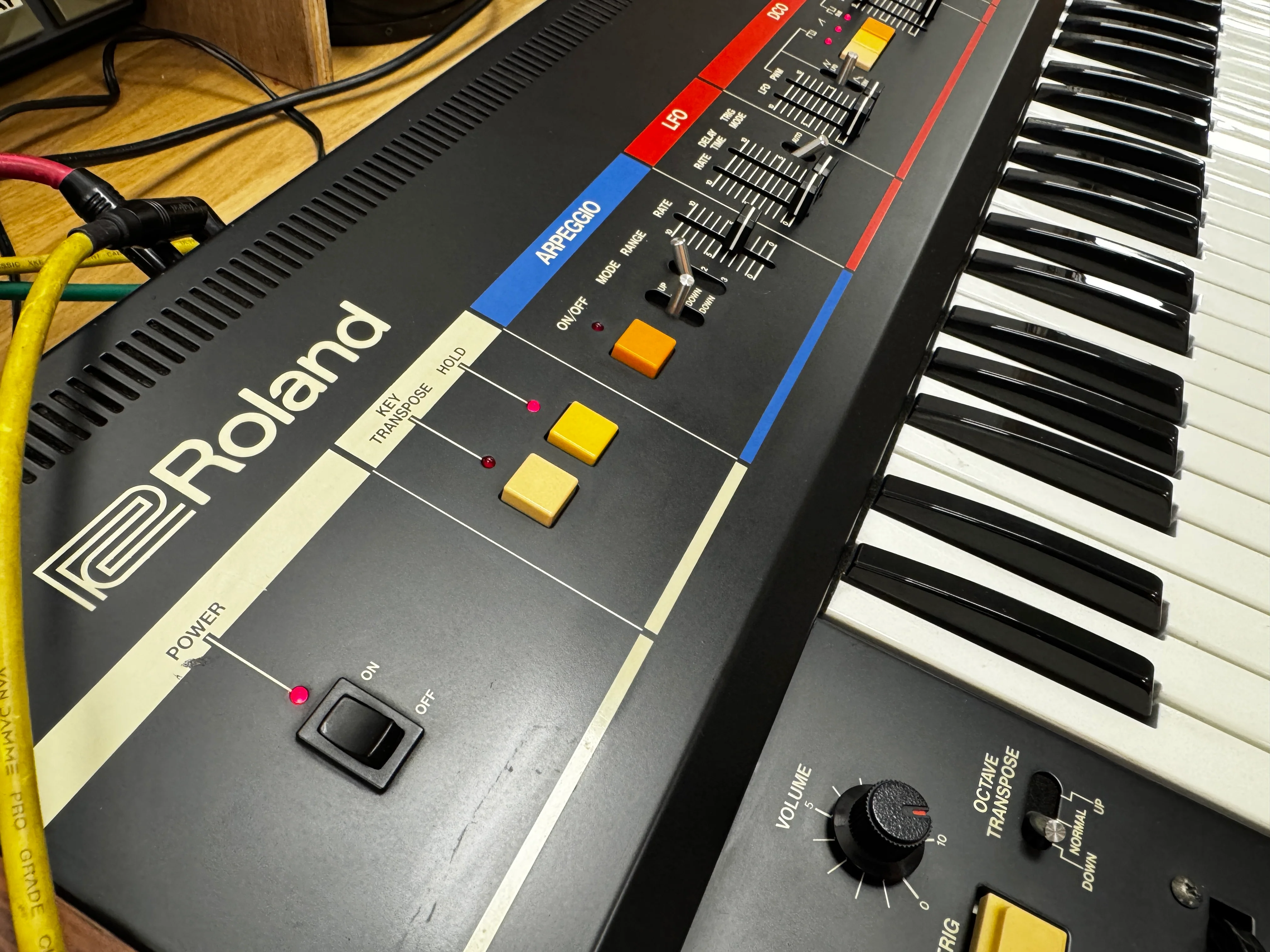 Roland Juno-6 near mint - SN 140191 - Image 13