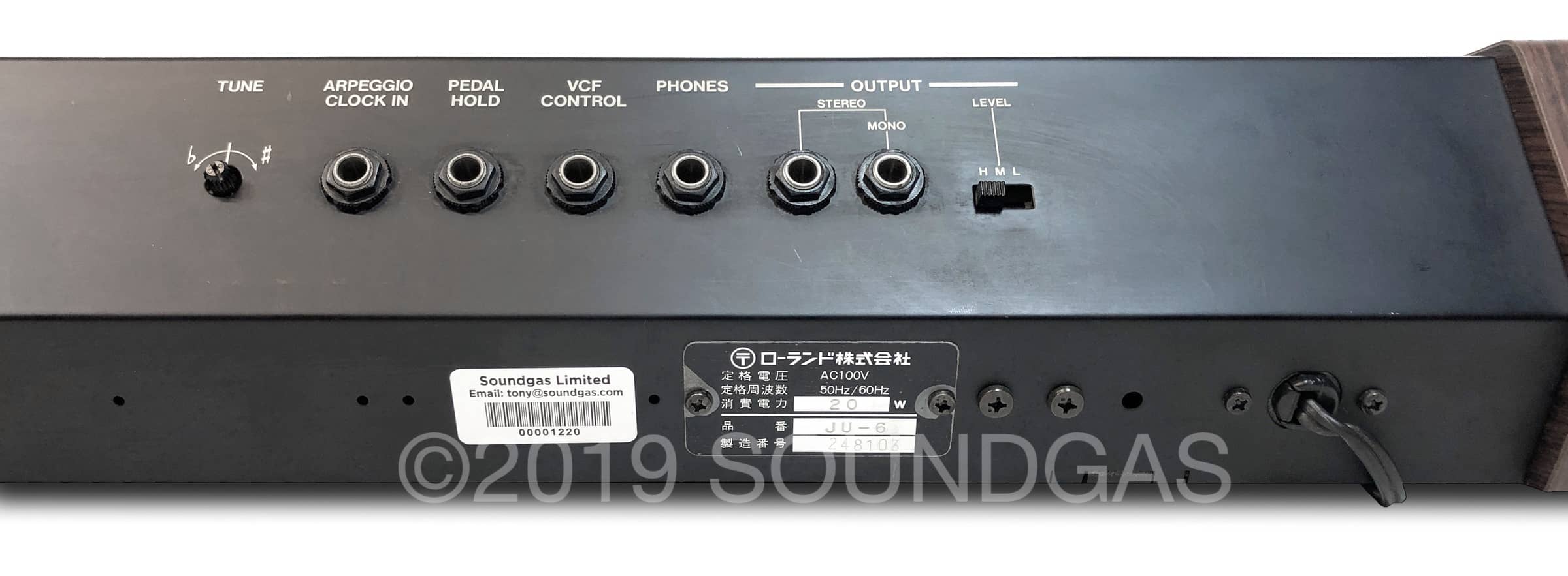 Roland Juno-6 - Image 11