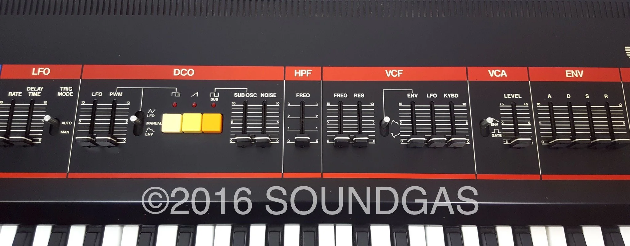 Roland Juno-60 - Image 10