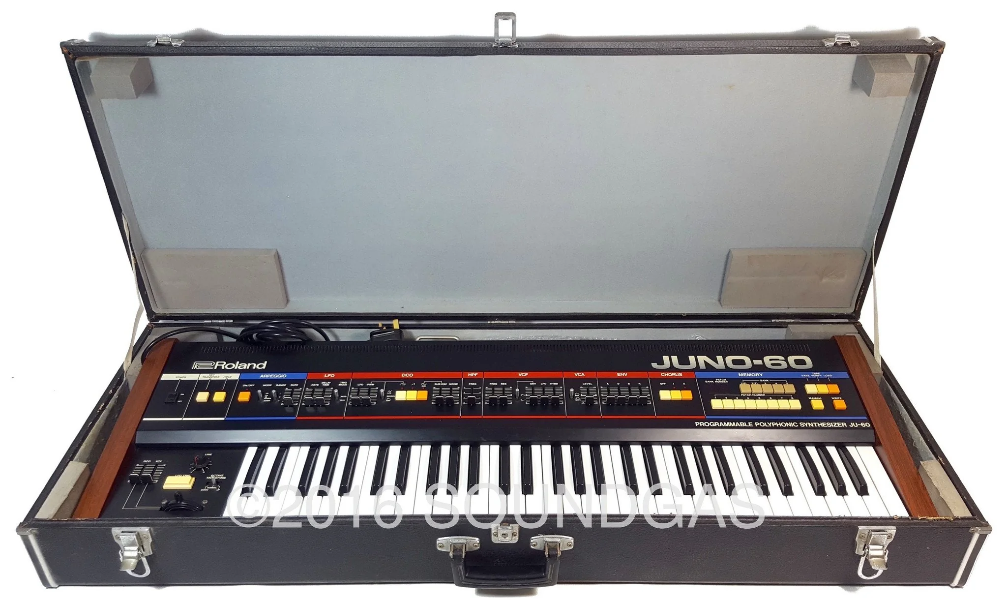 Roland Juno-60 - Image 24