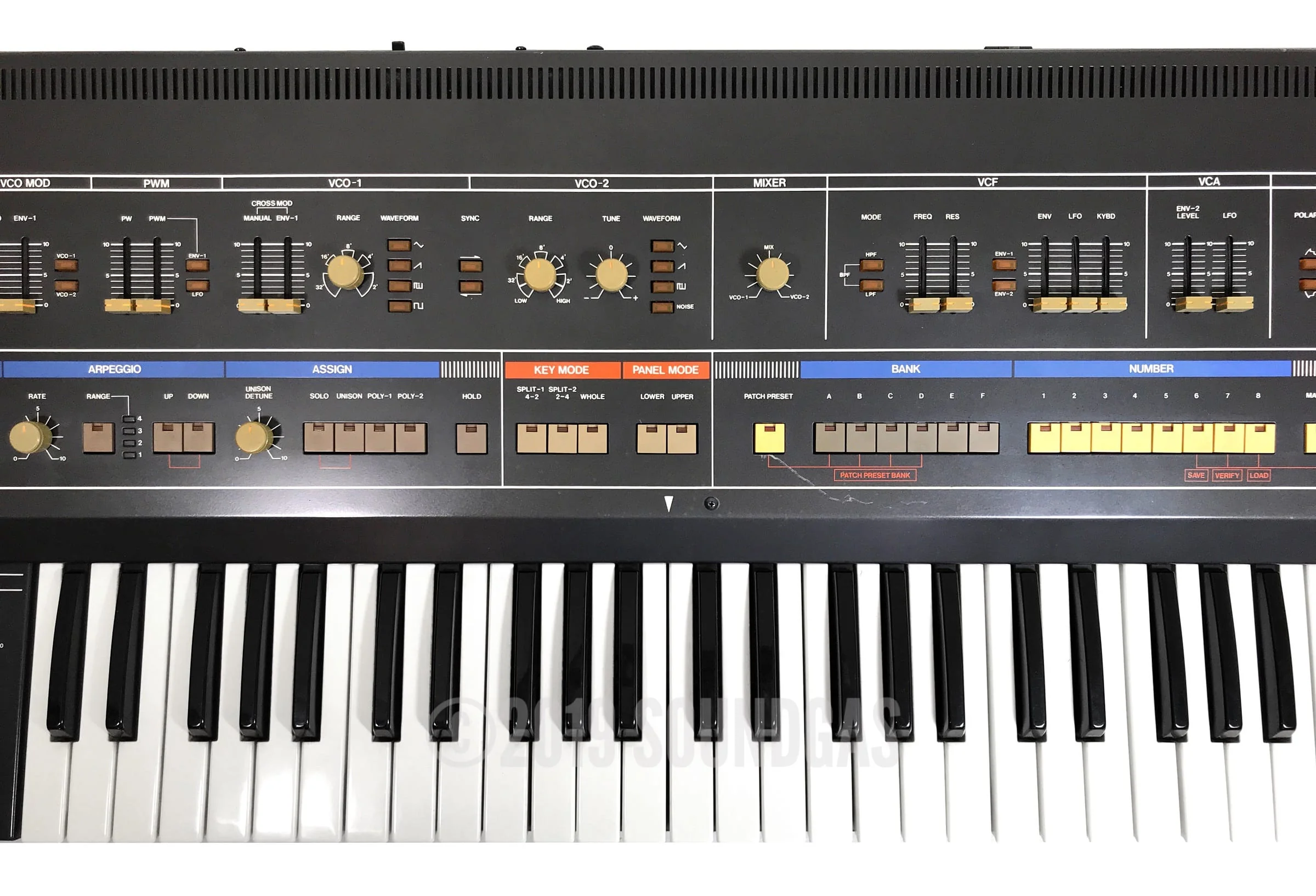 Roland Jupiter-6 - Image 4