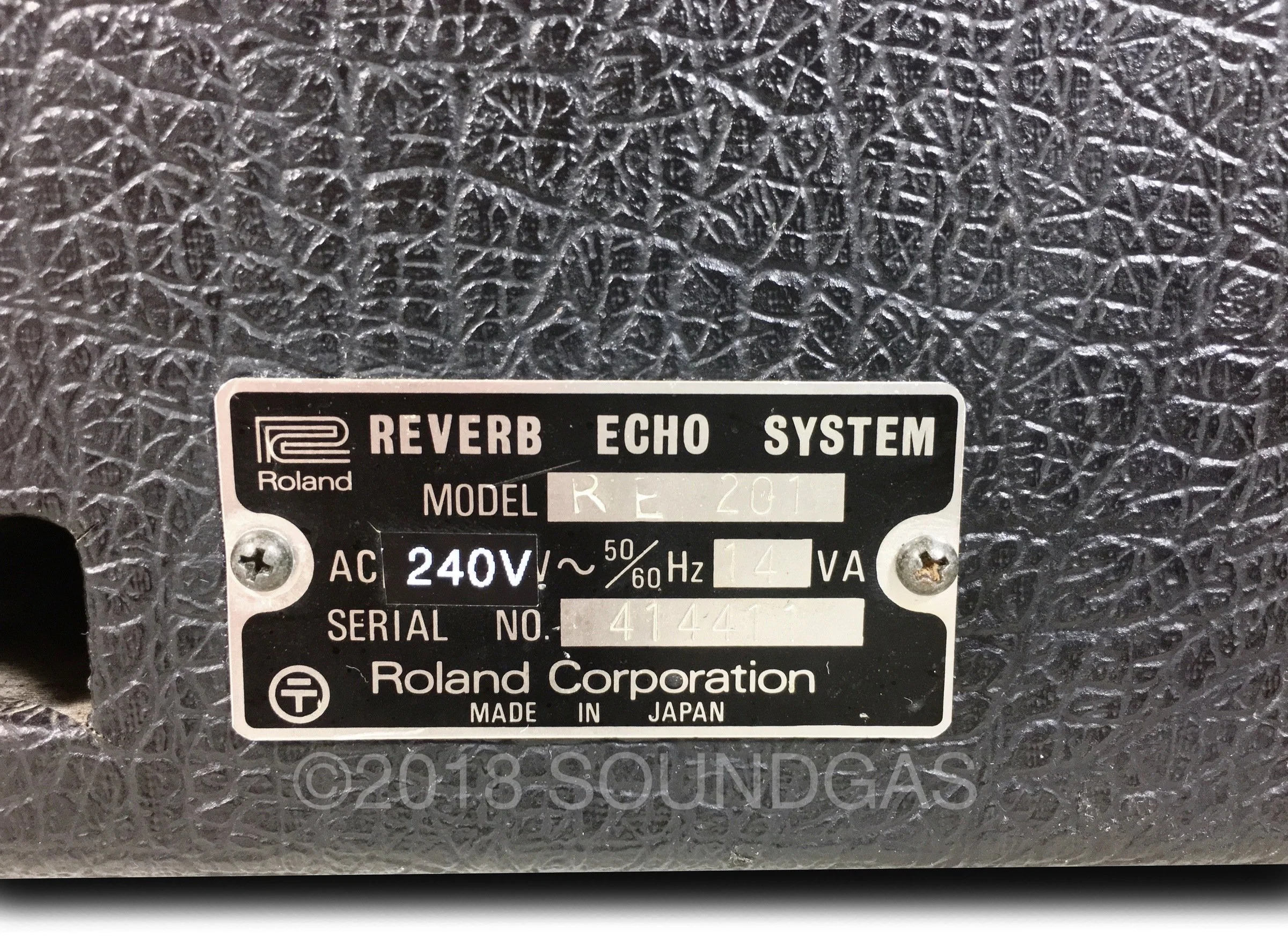 Roland RE-201 Space Echo - 240v - Image 6