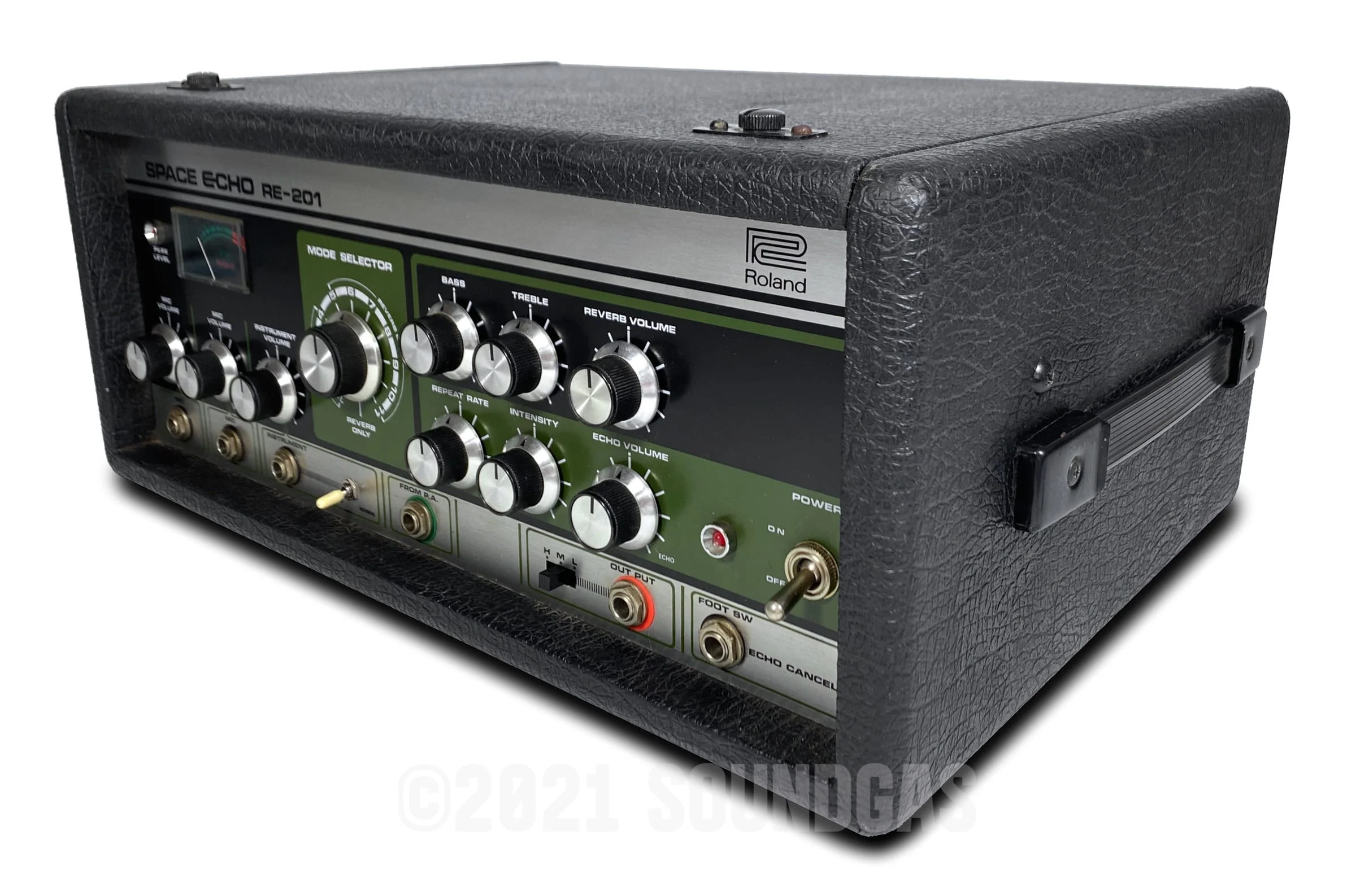 Roland RE-201 Space Echo, Early Preamp Mod - Image 3