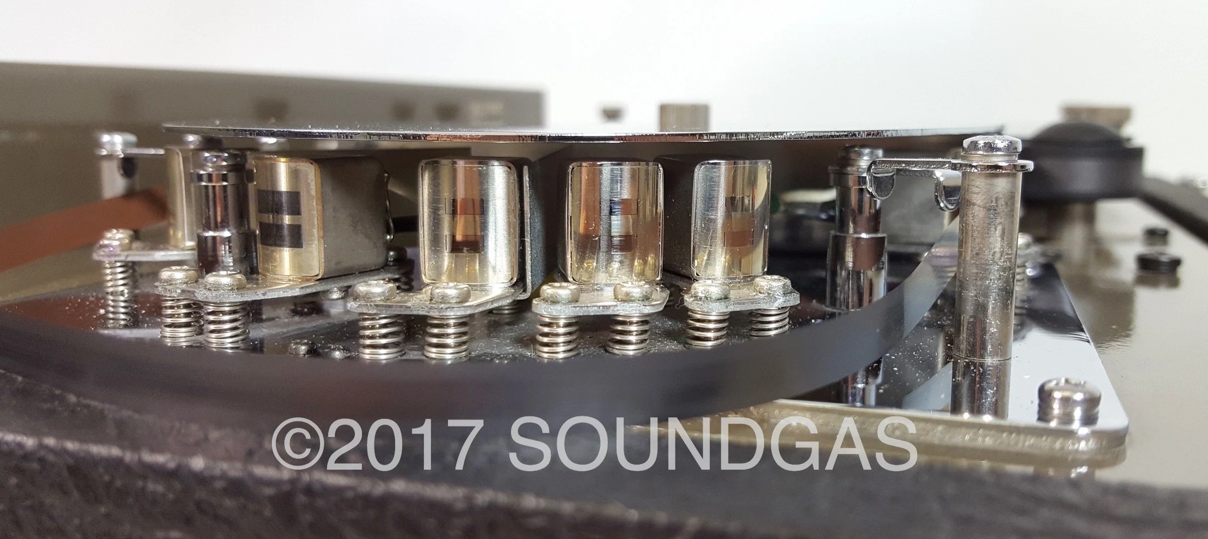 Roland RE-301 Chorus Echo 220/240v - Image 4