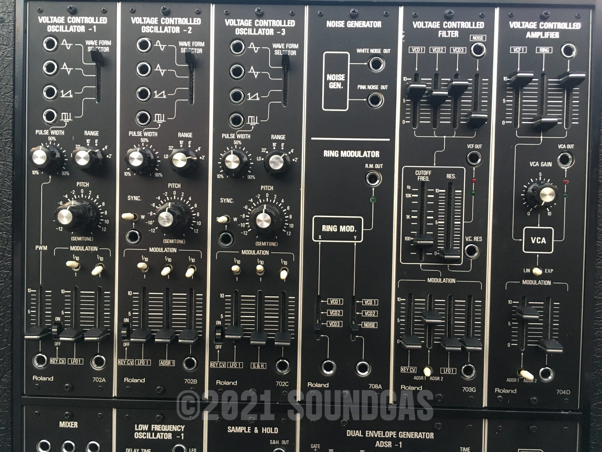 Roland System 700 Lab - Image 12