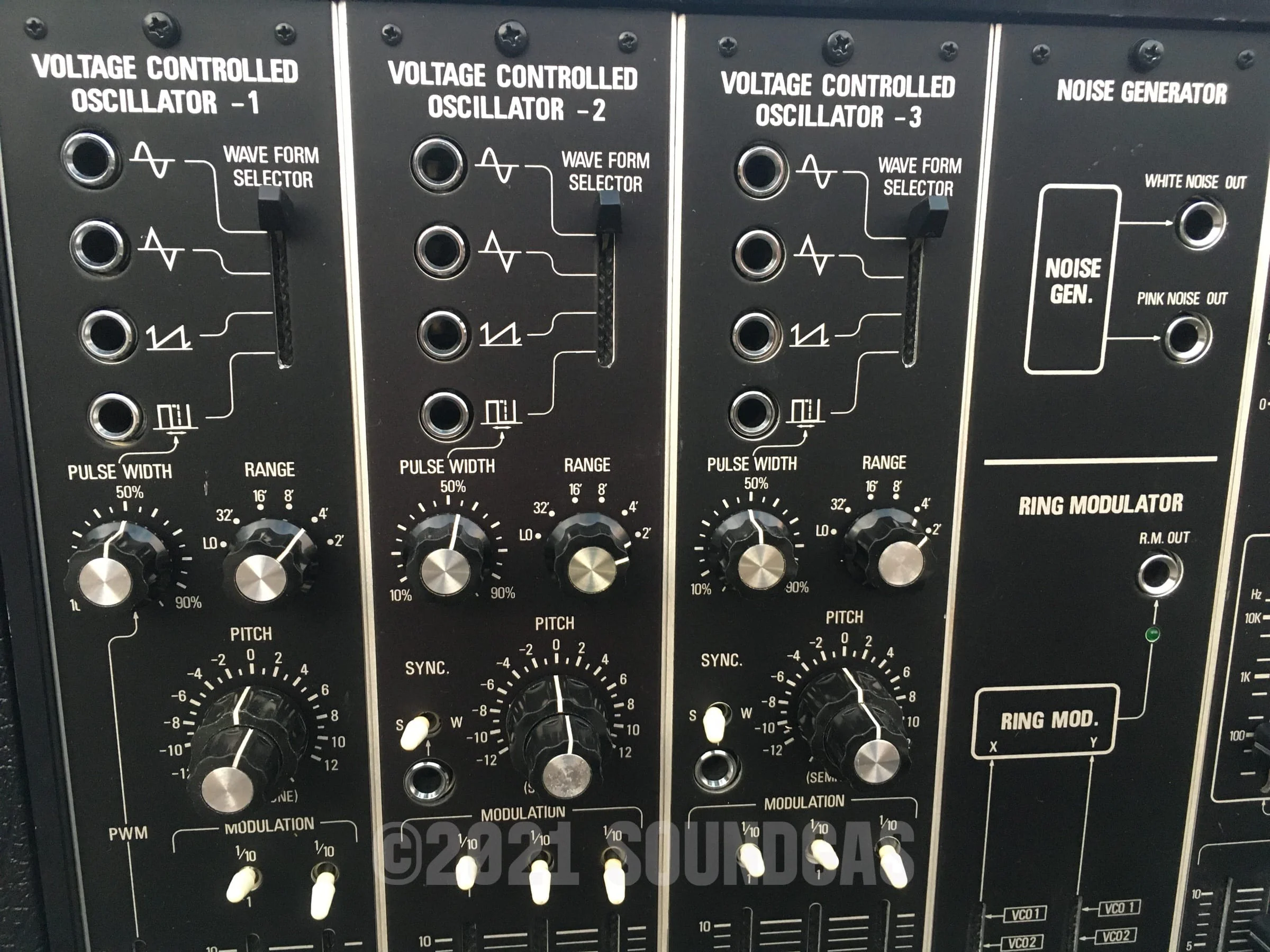 Roland System 700 Lab - Image 13
