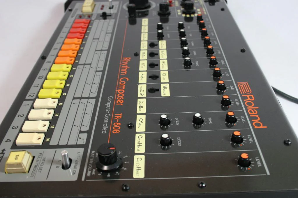 ROLAND TR-808 - Image 6
