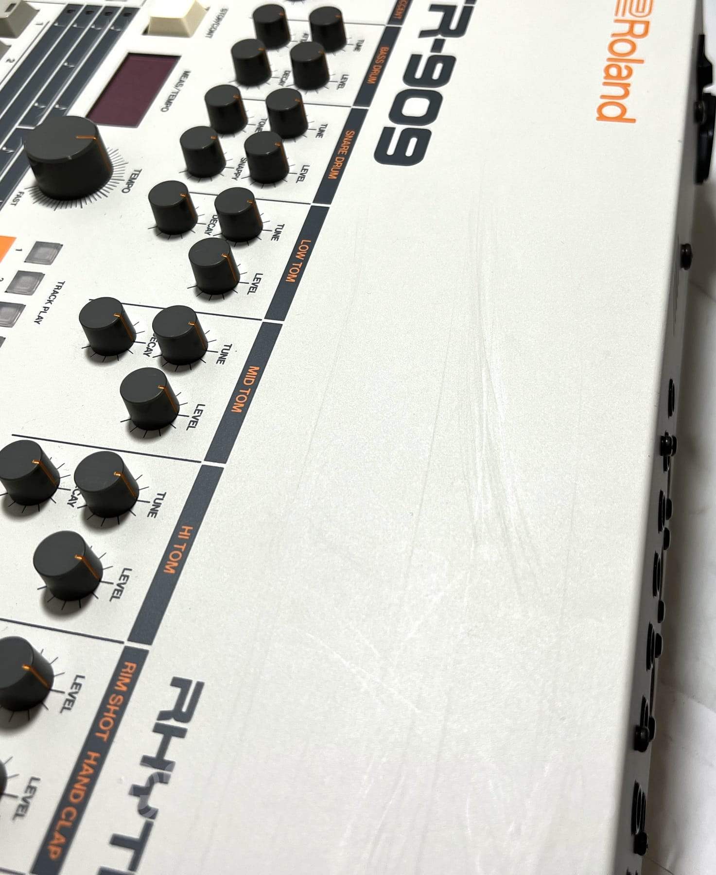 Roland TR-909 Rhythm Composer - Image 5