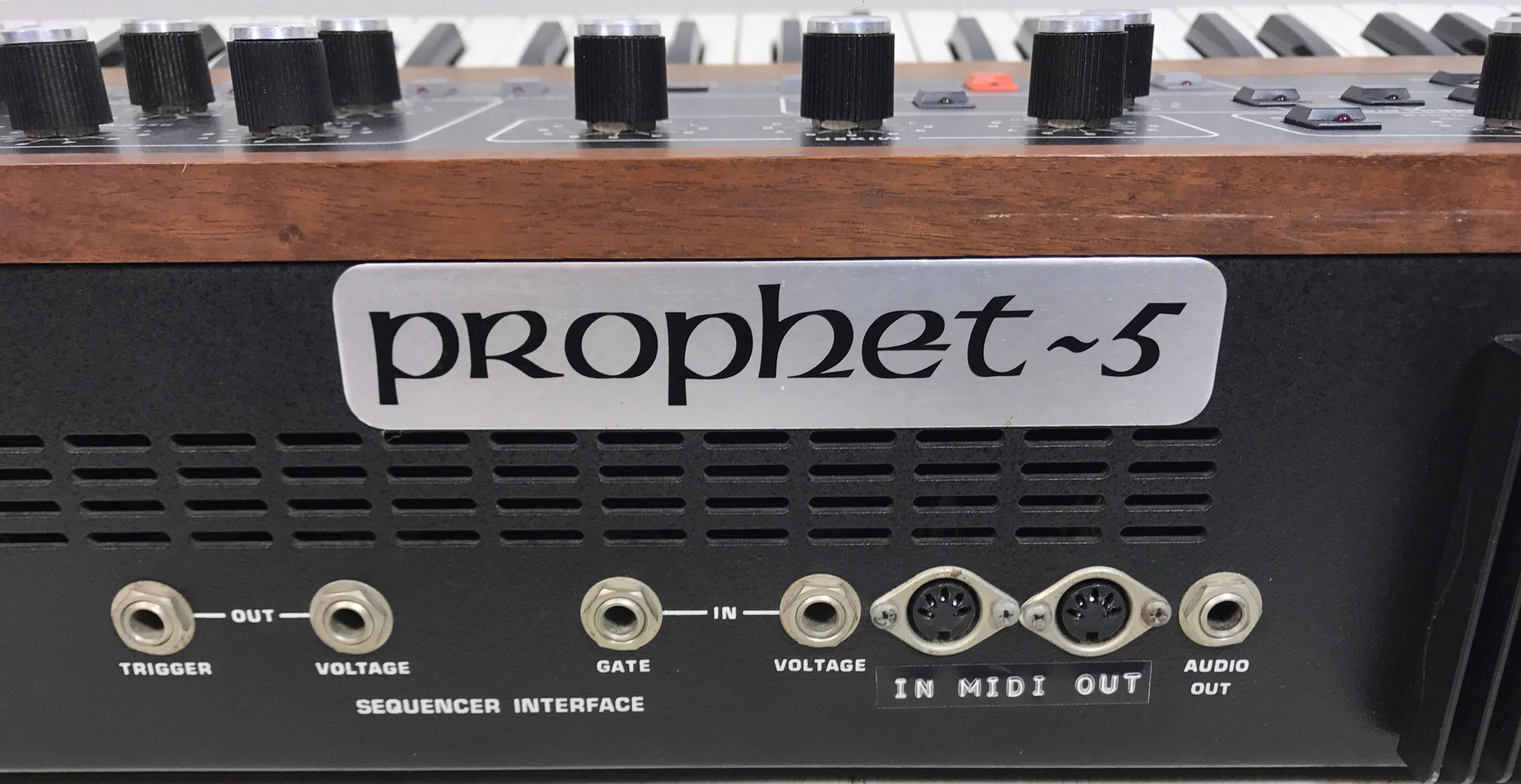 Sequential Circuits Prophet 5 Rev 3.2 - Image 5