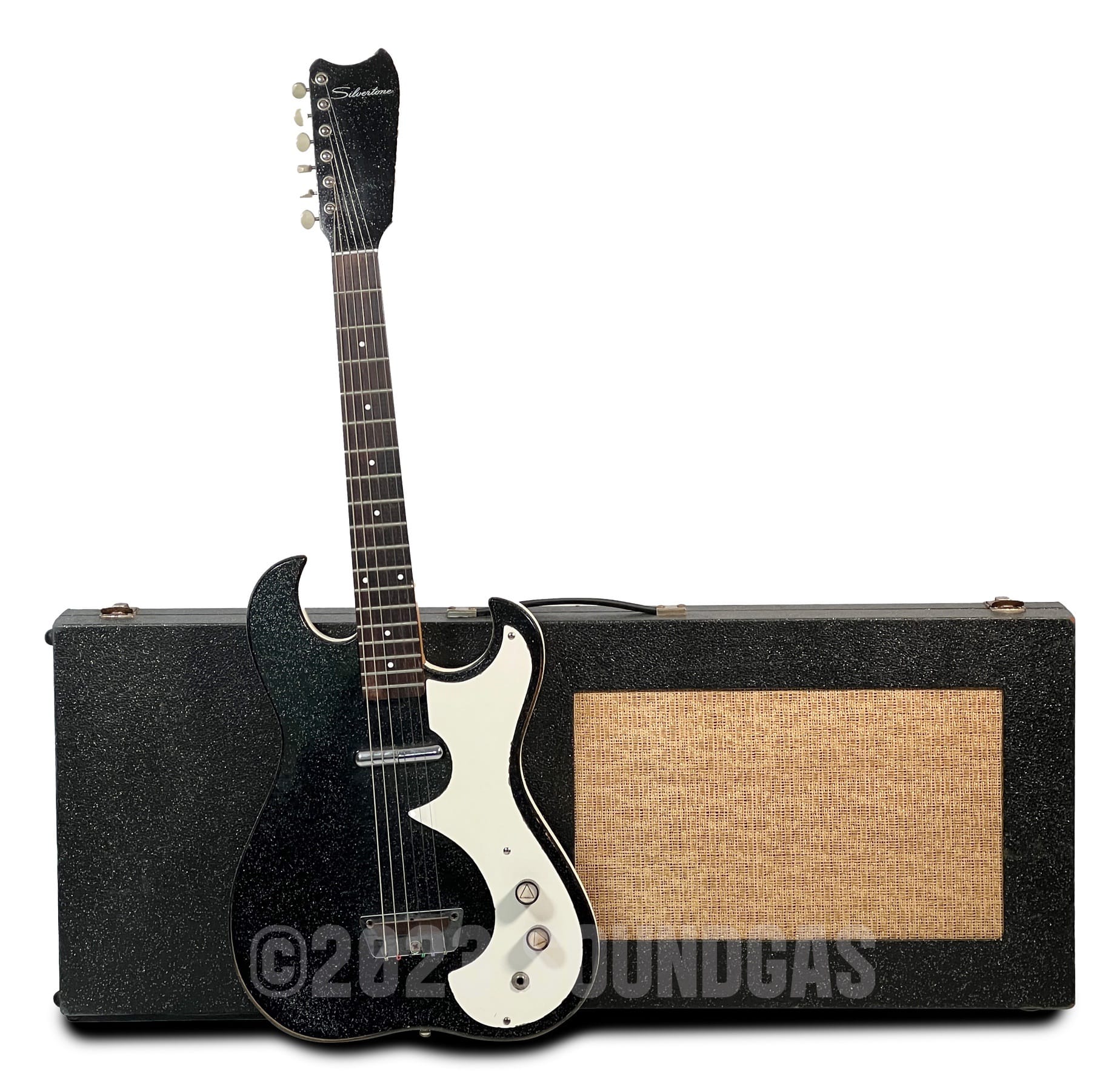 Silvertone 1448 Amp In Case Guitar c1965 - Image 2