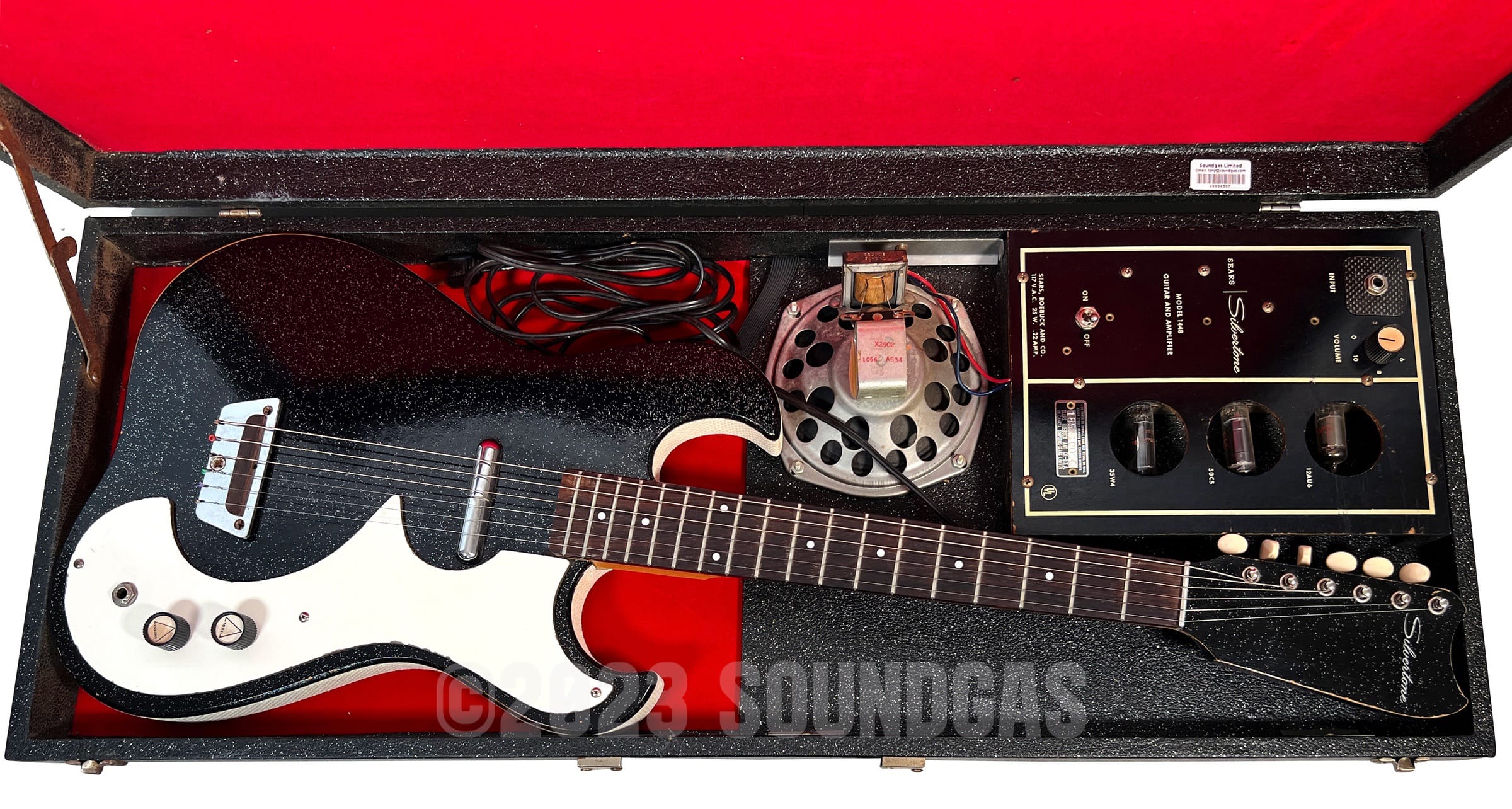 Silvertone 1448 Amp In Case Guitar c1965 - Image 3