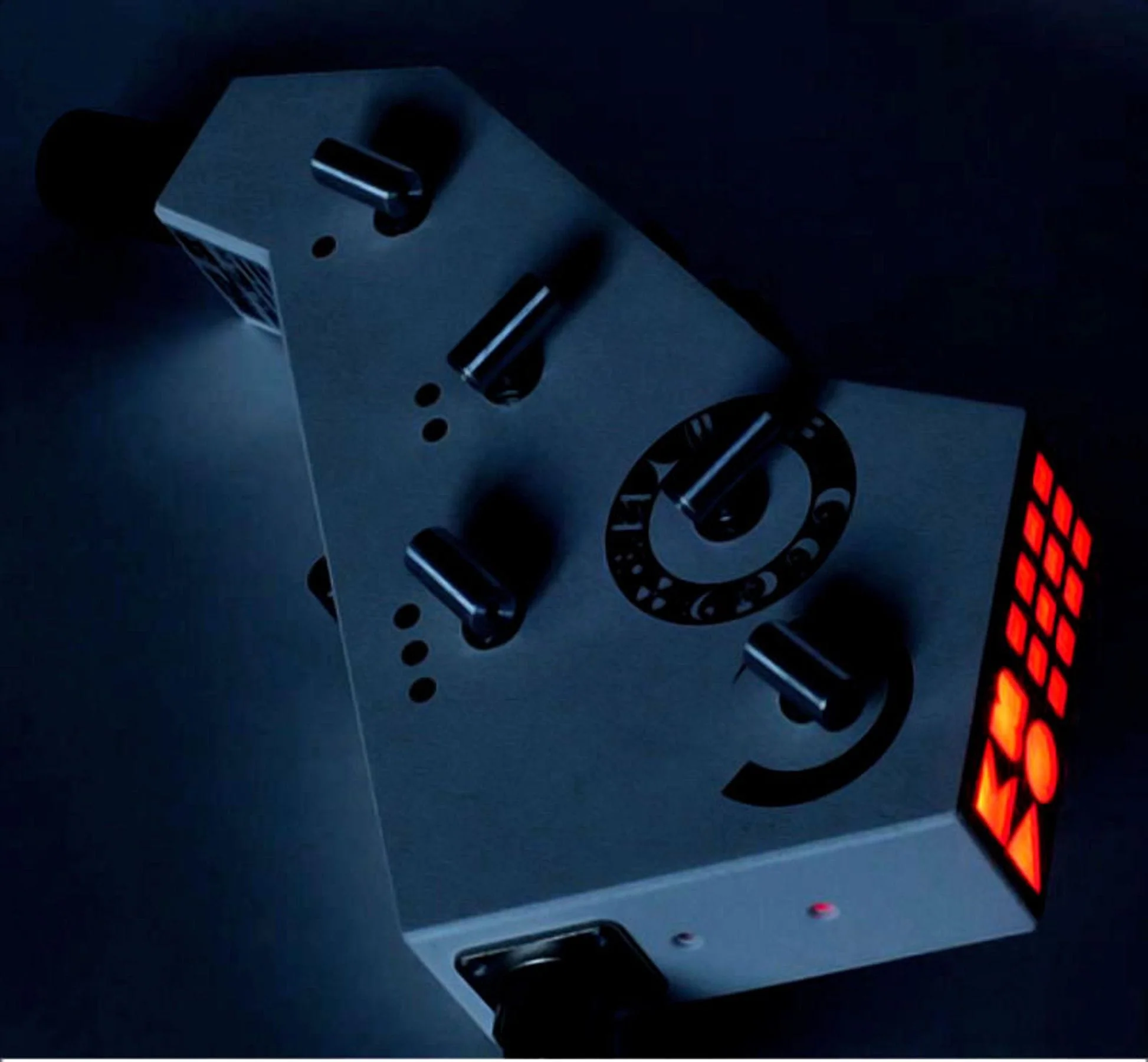 Soma Laboratory Pipe Dynamic FX Processor / Synthesizer (2 Colours) - Image 8