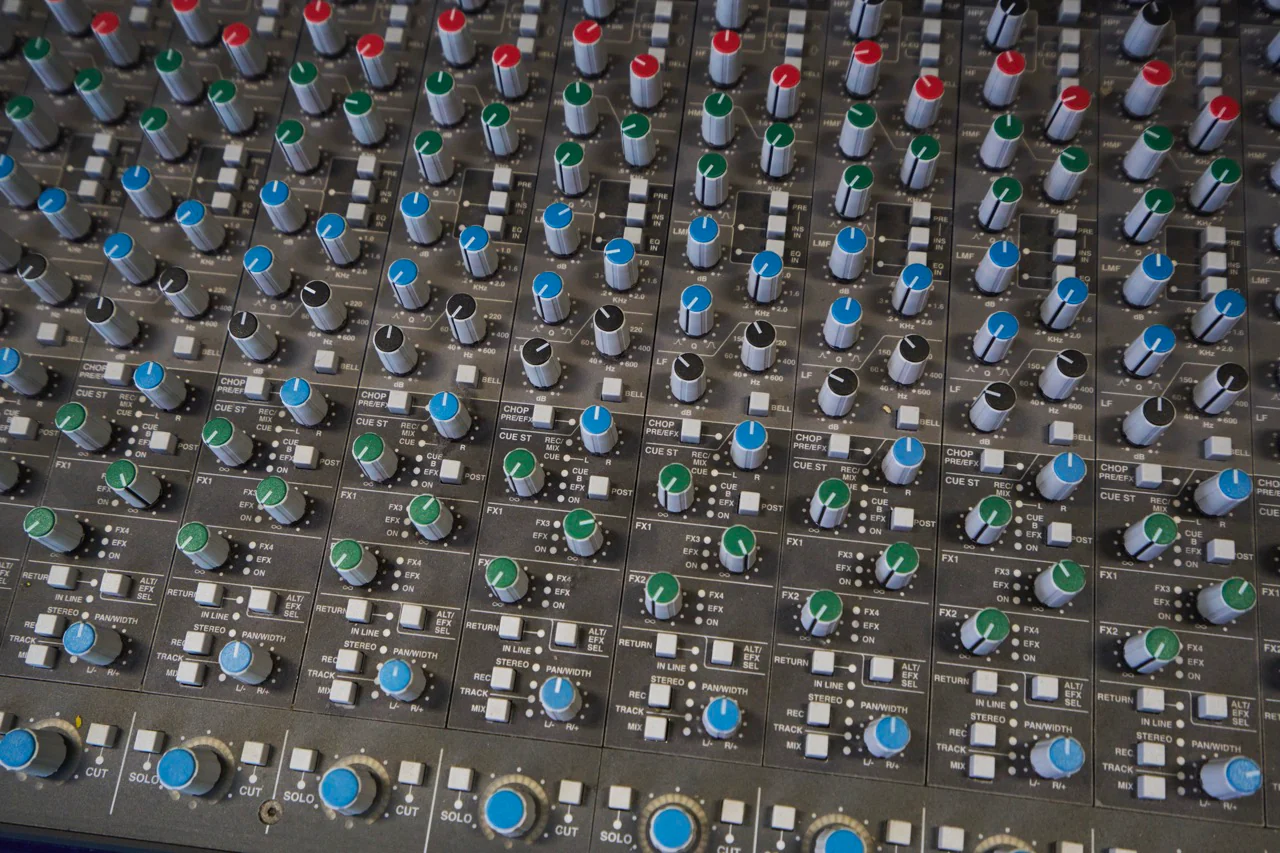 SSL AWS 948 Delta (2021) & Cabling - Image 6