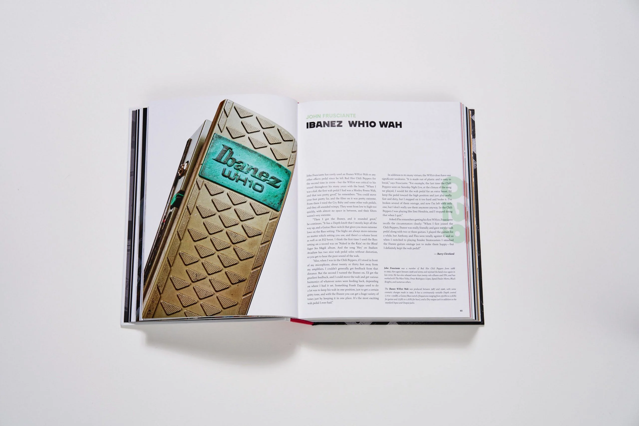Stompbox: 100 Pedals of the Worlds Greatest Guitarists [Limited First Edition] - Image 5