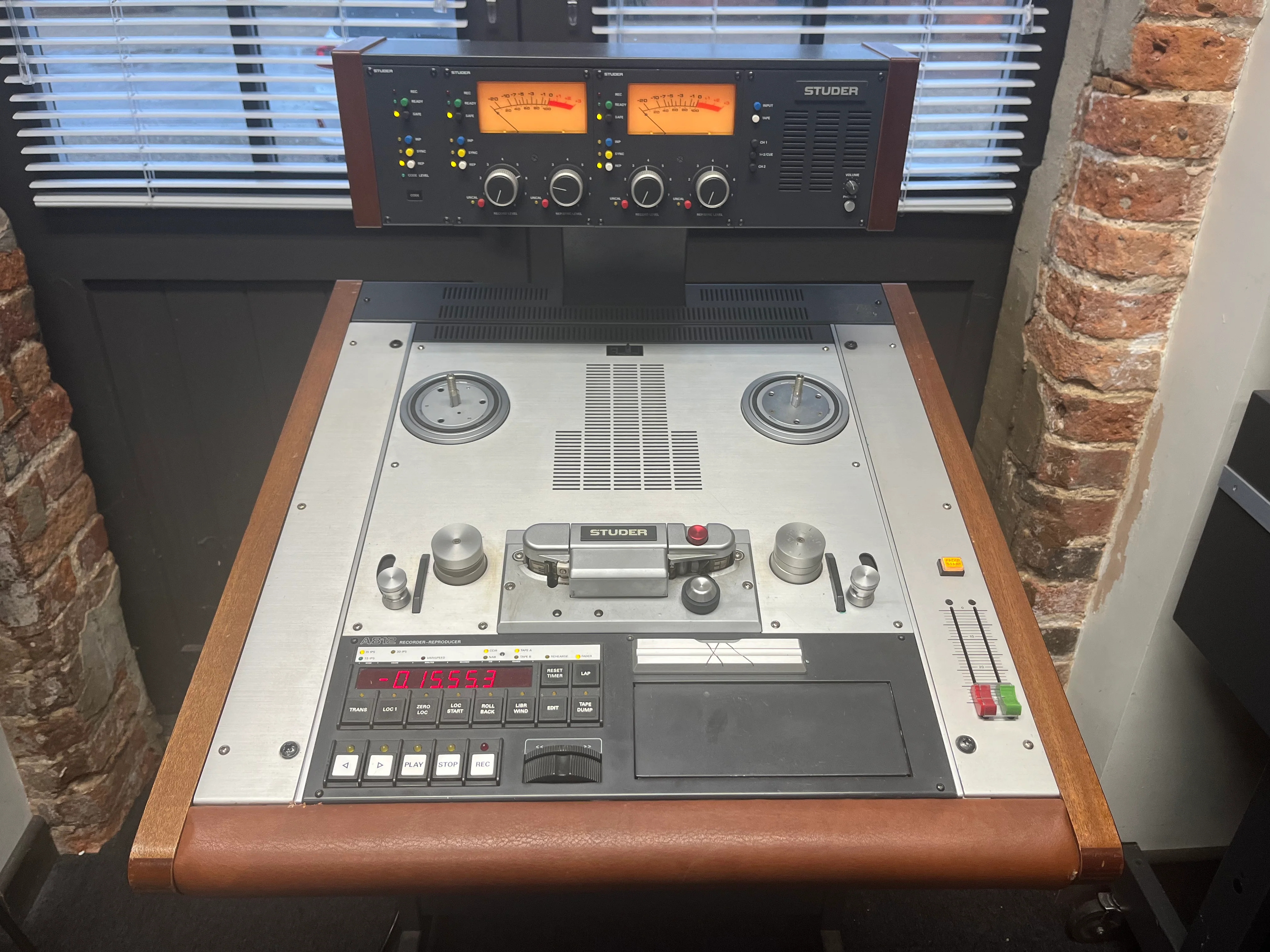 Studer A812 Reel to Reel Tape Machine - Image 6