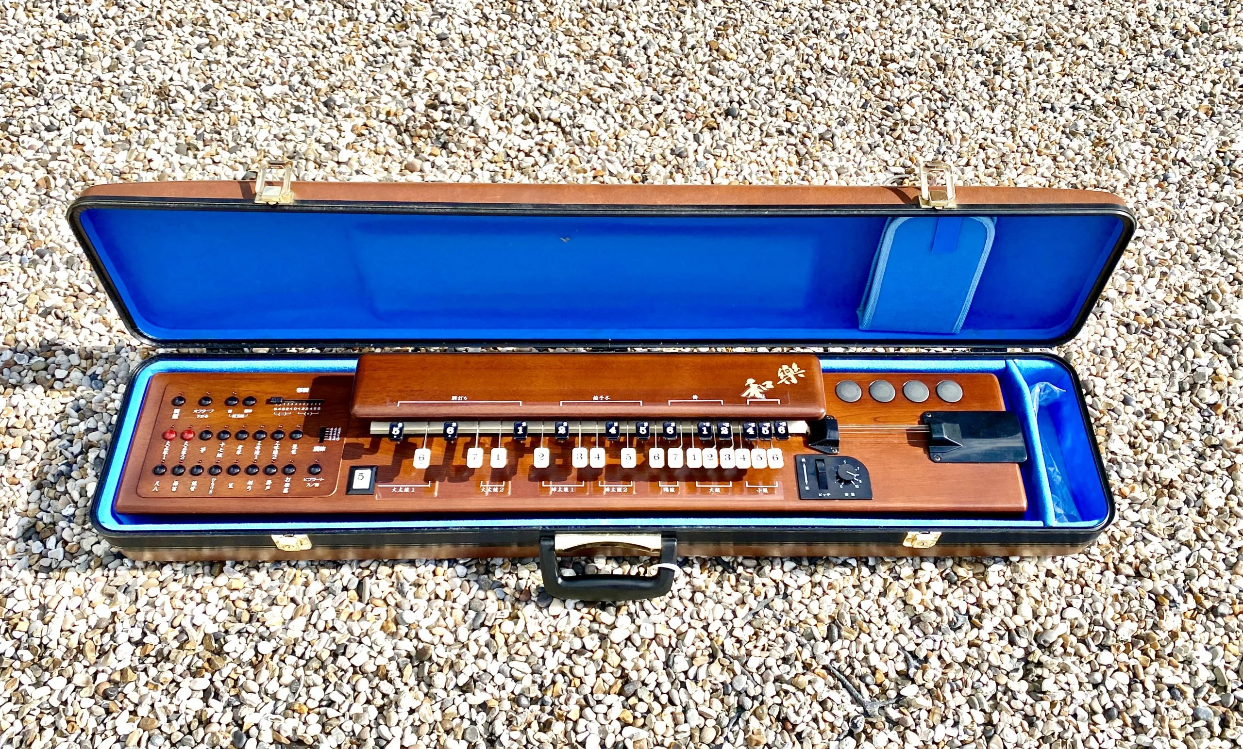 Suzuki TES-101 Waraku Koto Synth (Nr Mint) - Image 9