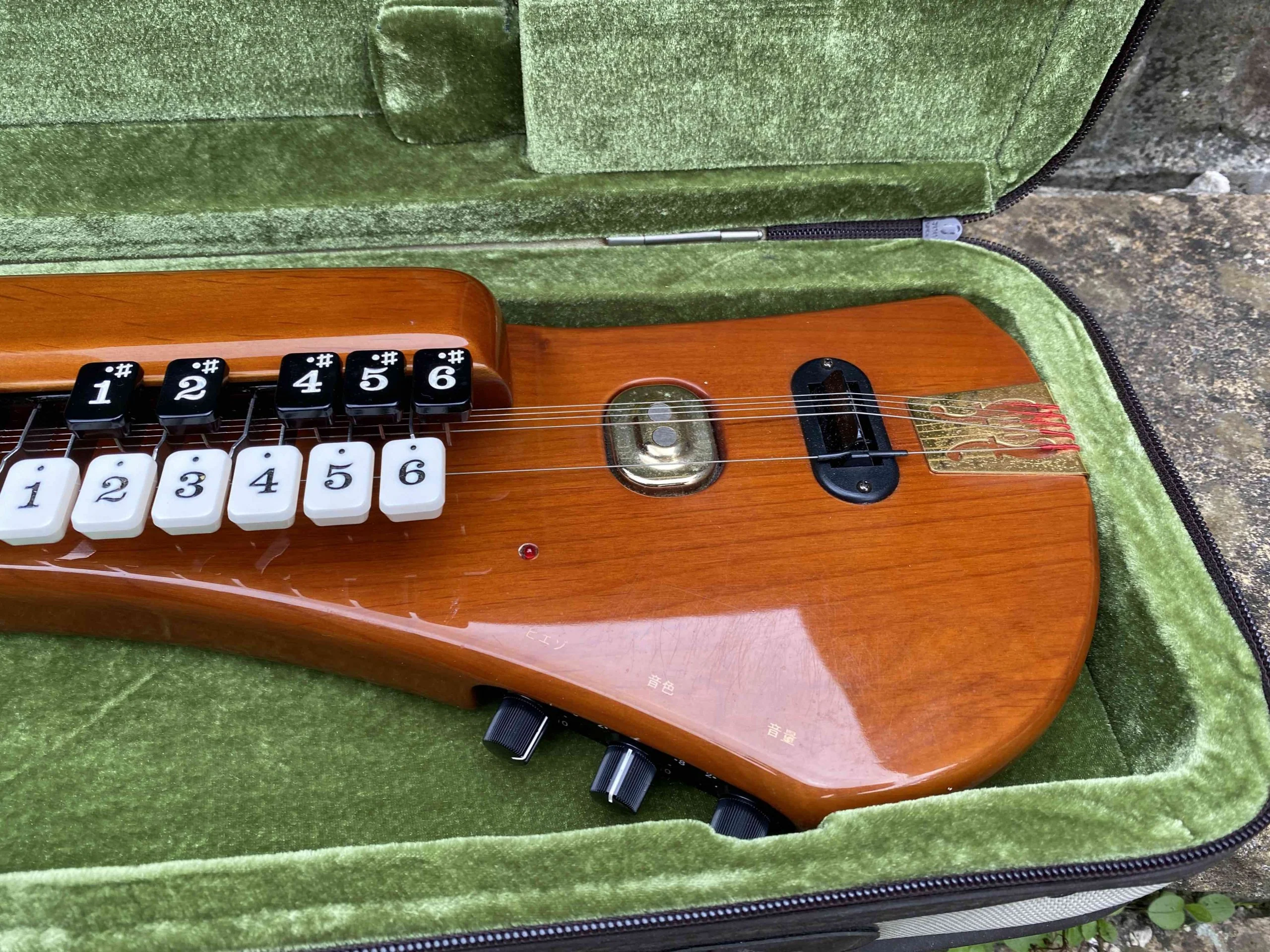 Suzuki Kohaku CHK-1 Soprano Electric Taishogoto - Image 4